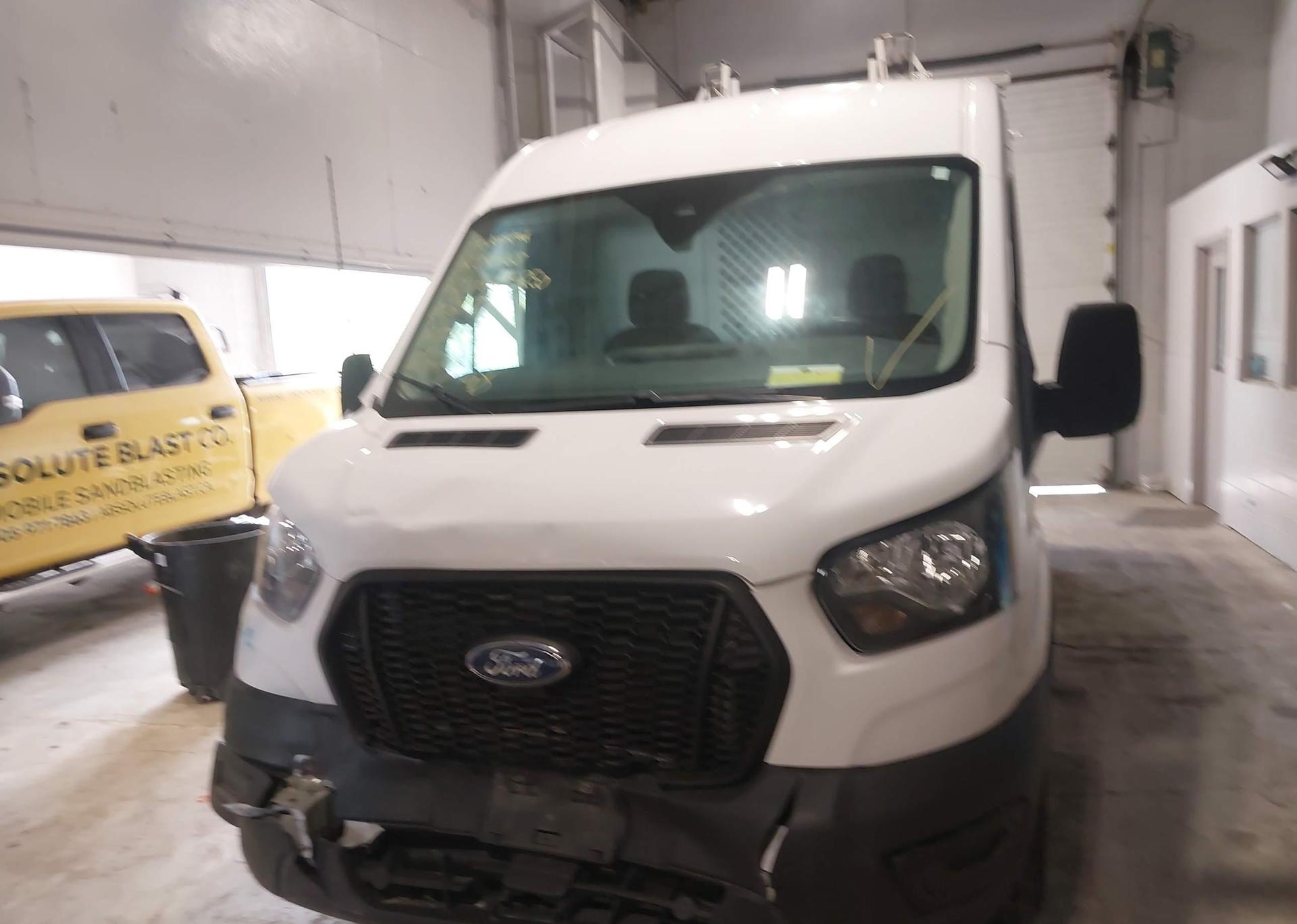 2021 FORD transit t-250
