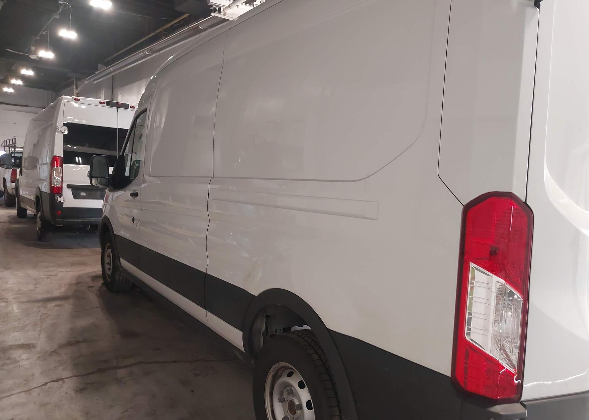 2021 FORD transit t-250