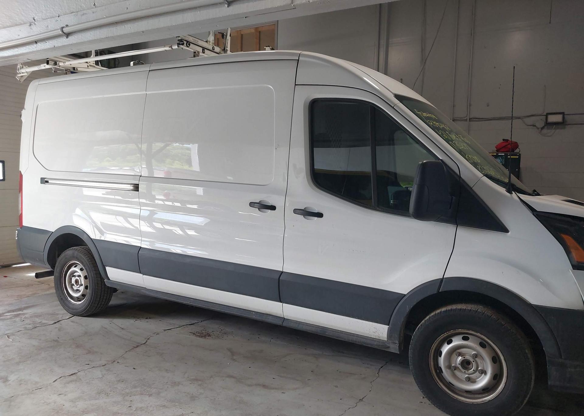 2021 FORD transit t-250
