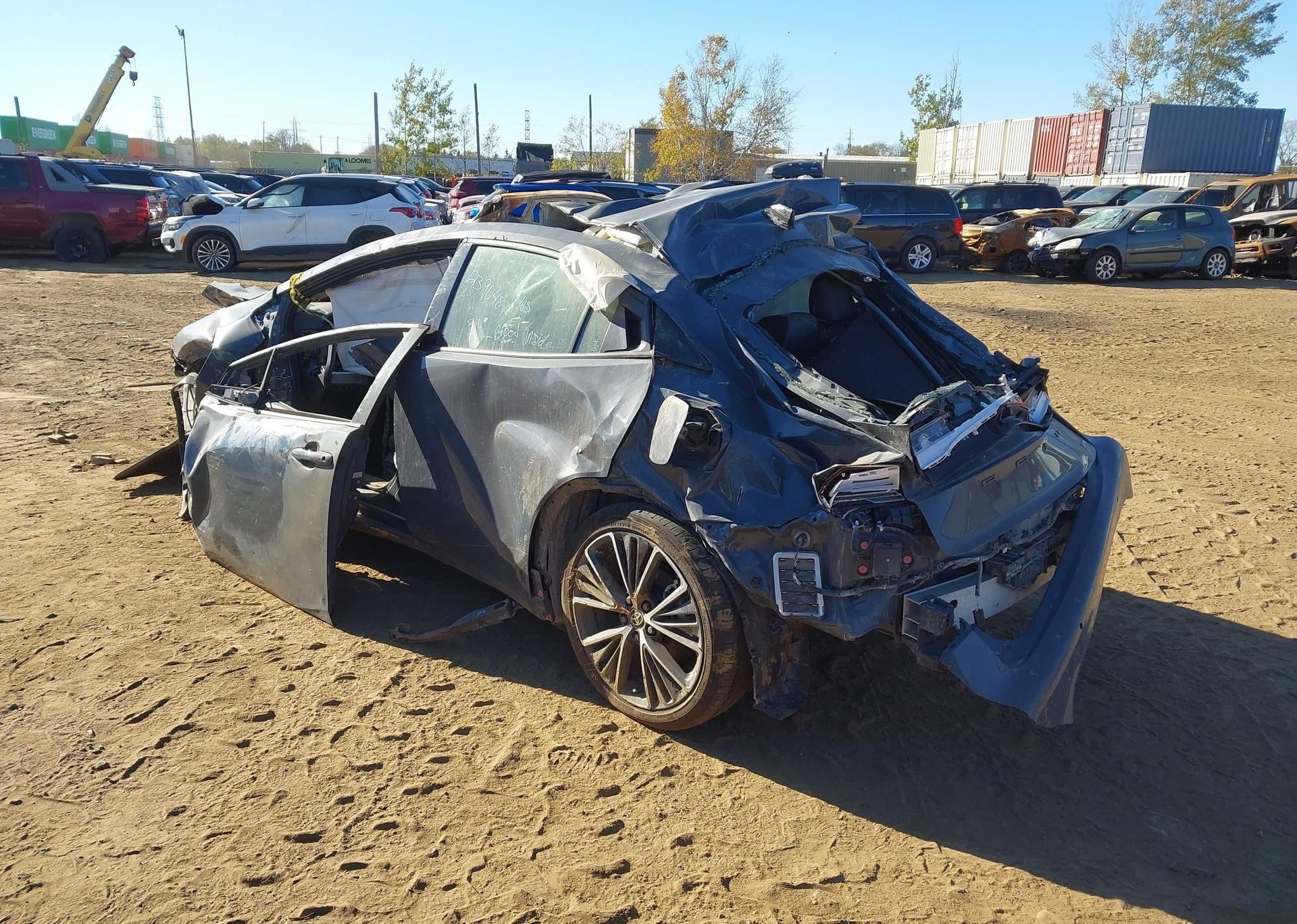 2025 TOYOTA PRIUS LE