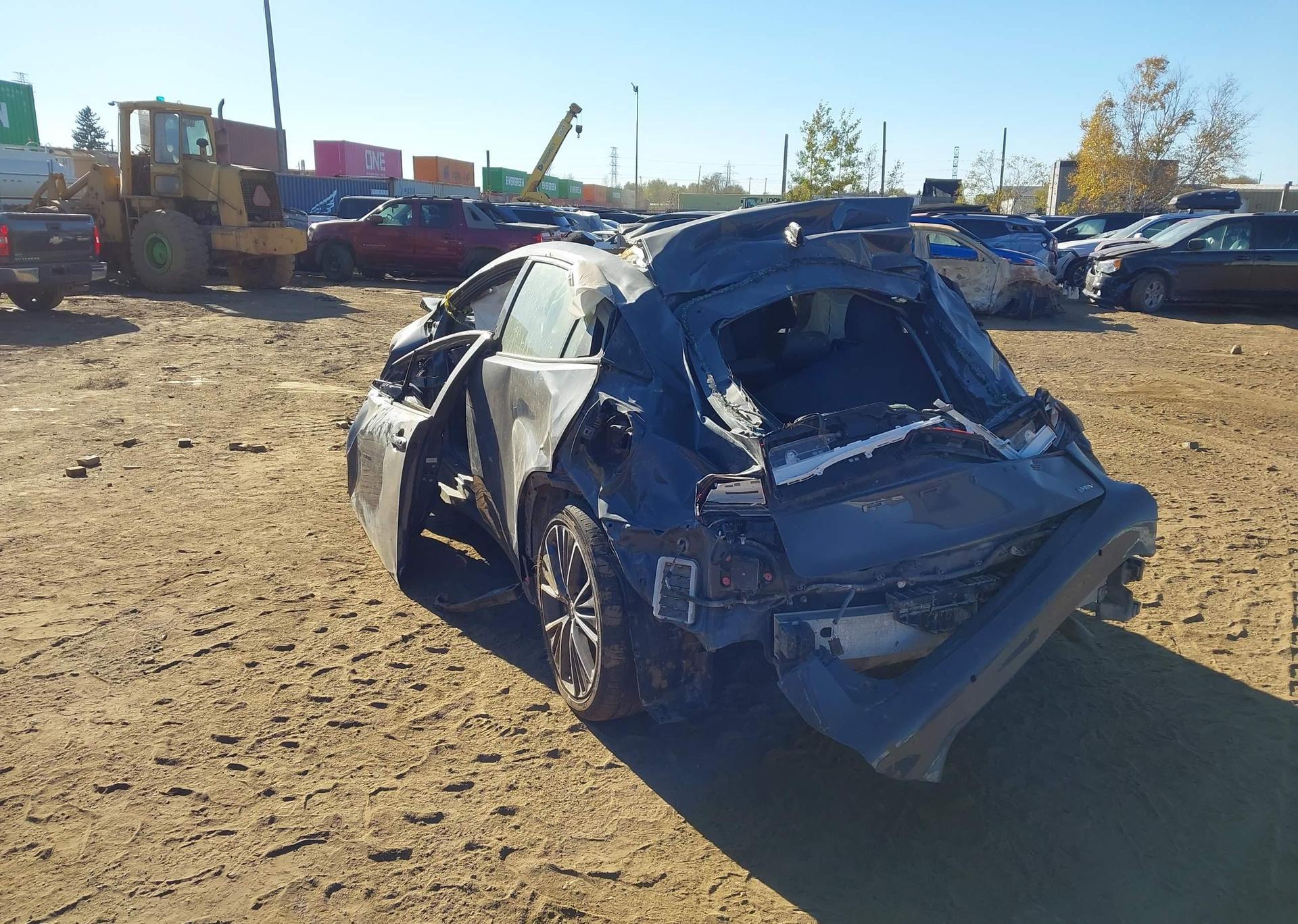2025 TOYOTA PRIUS LE