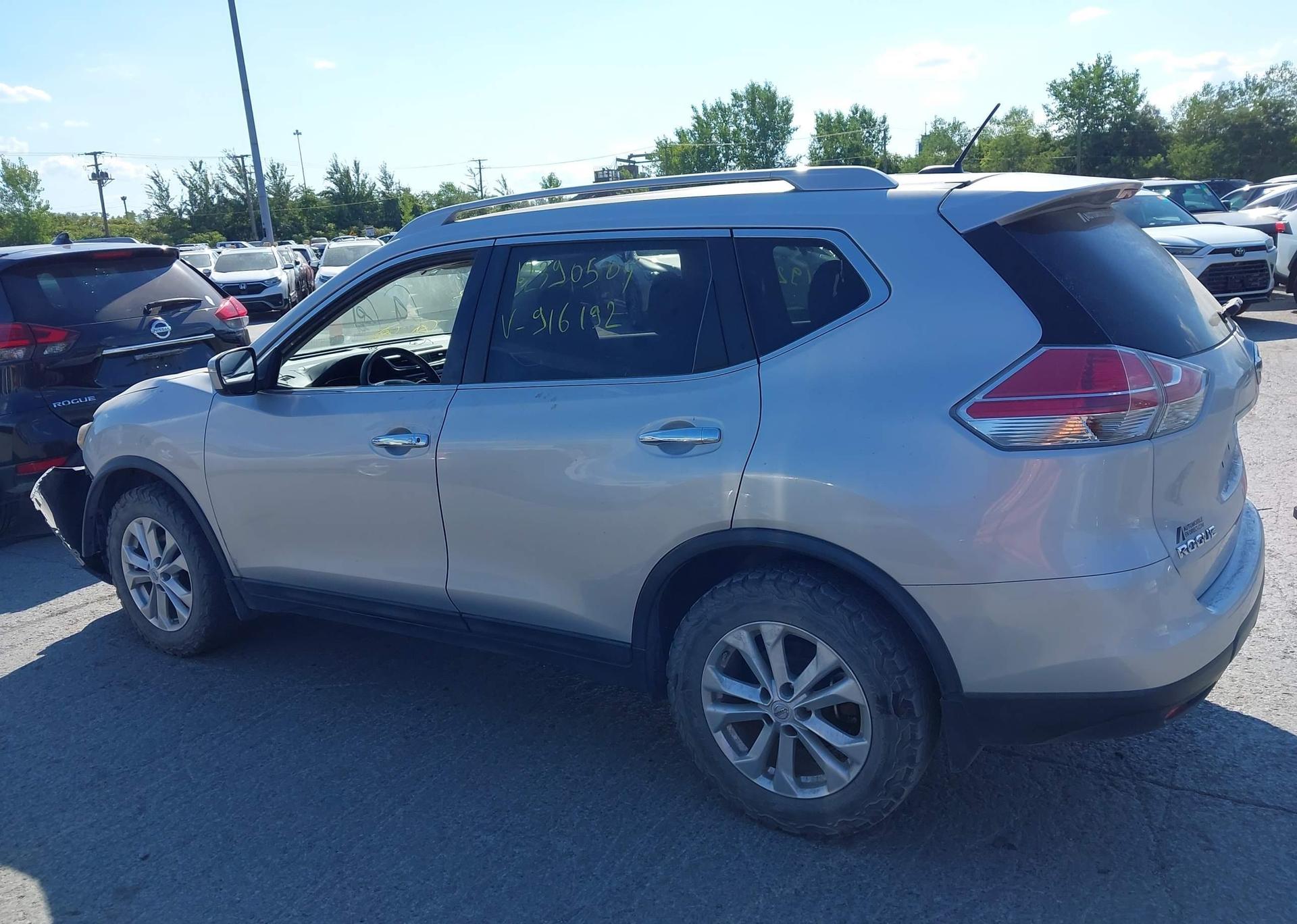2015 NISSAN ROGUE S