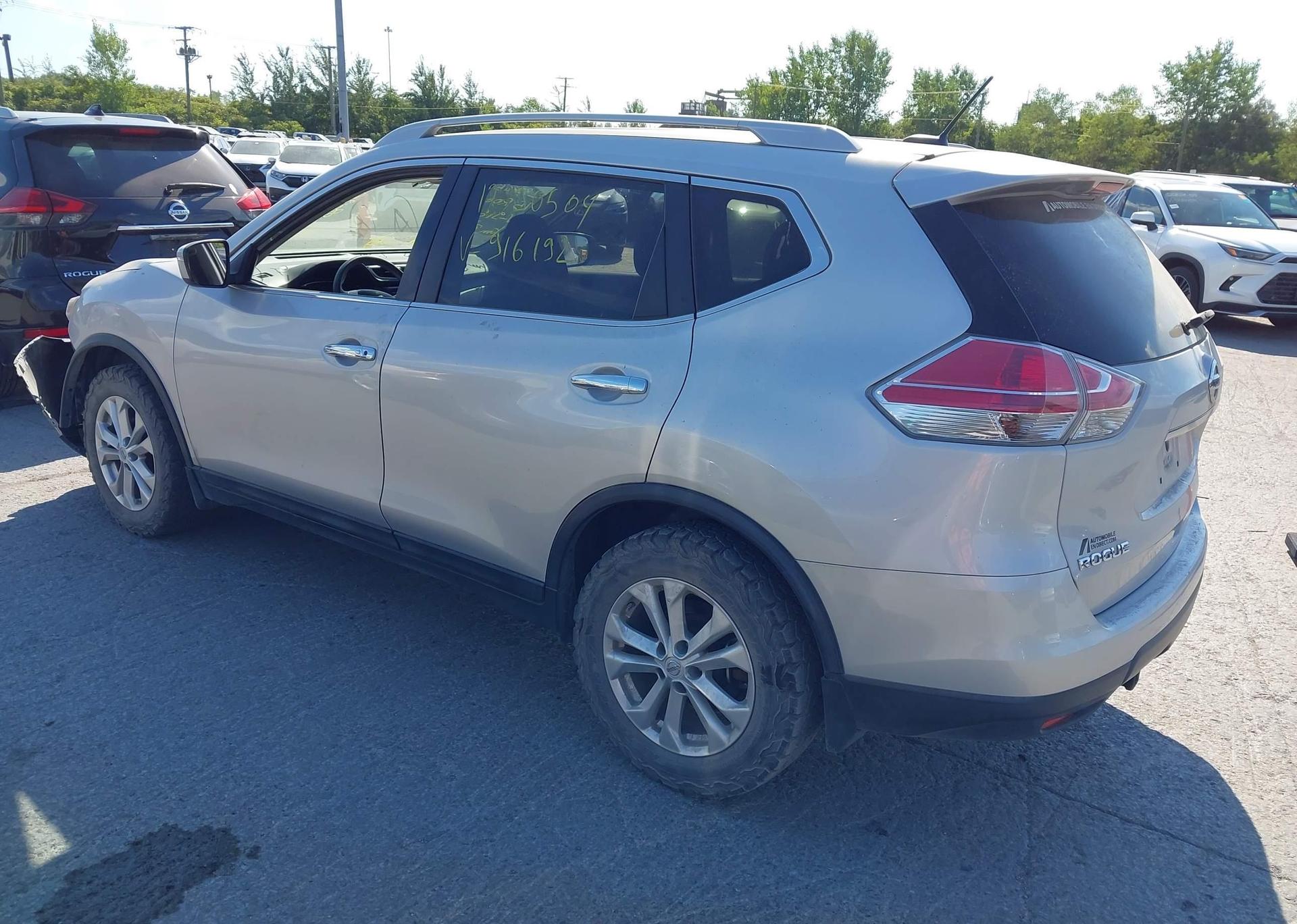 2015 NISSAN ROGUE S