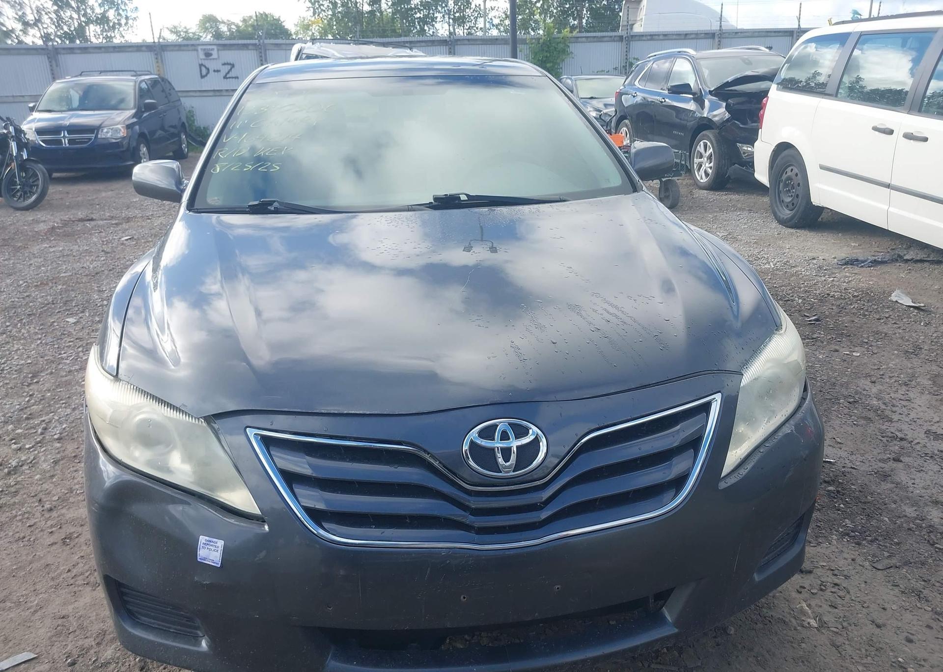2011 TOYOTA CAMRY LE