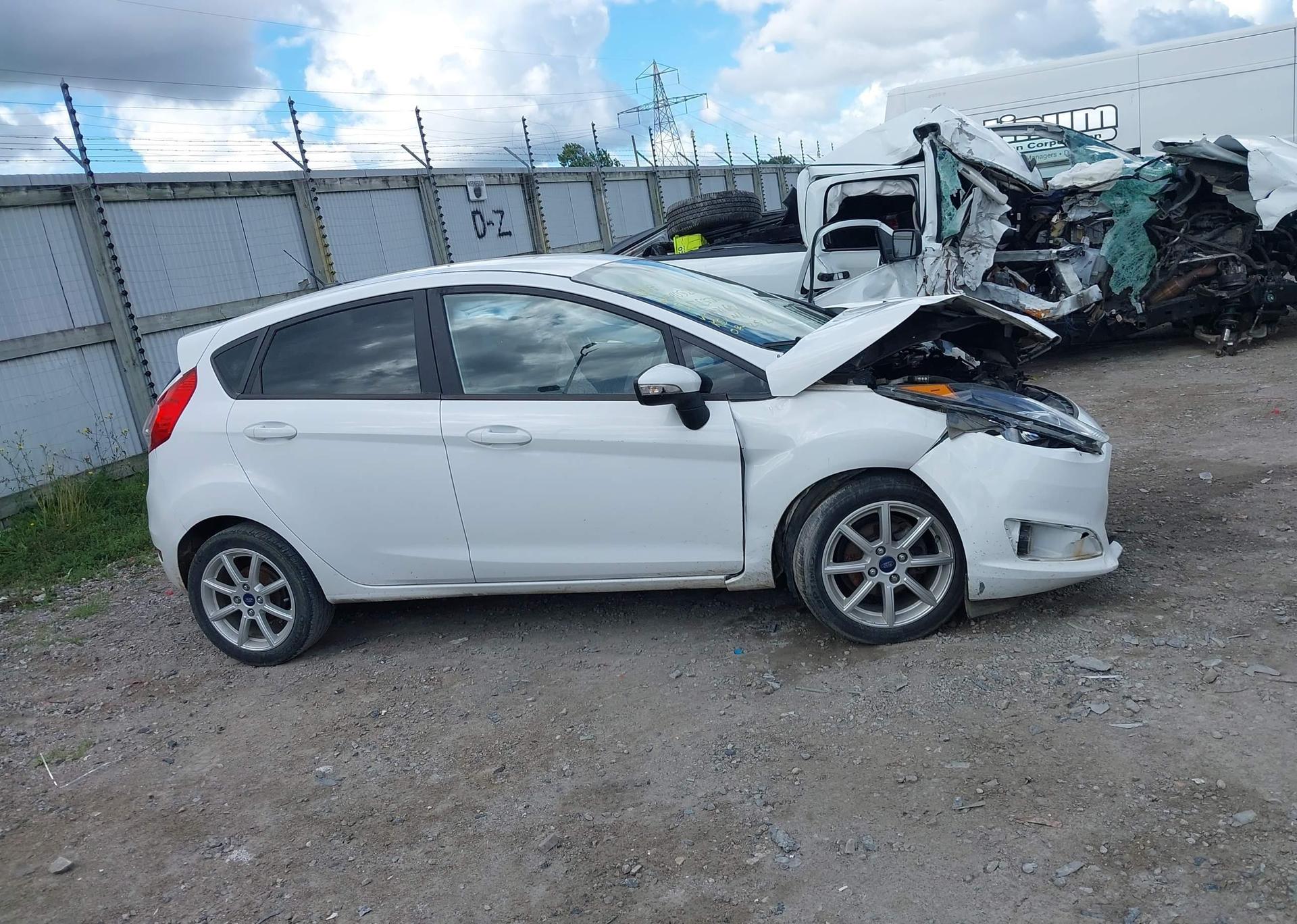 2015 FORD FIESTA SE