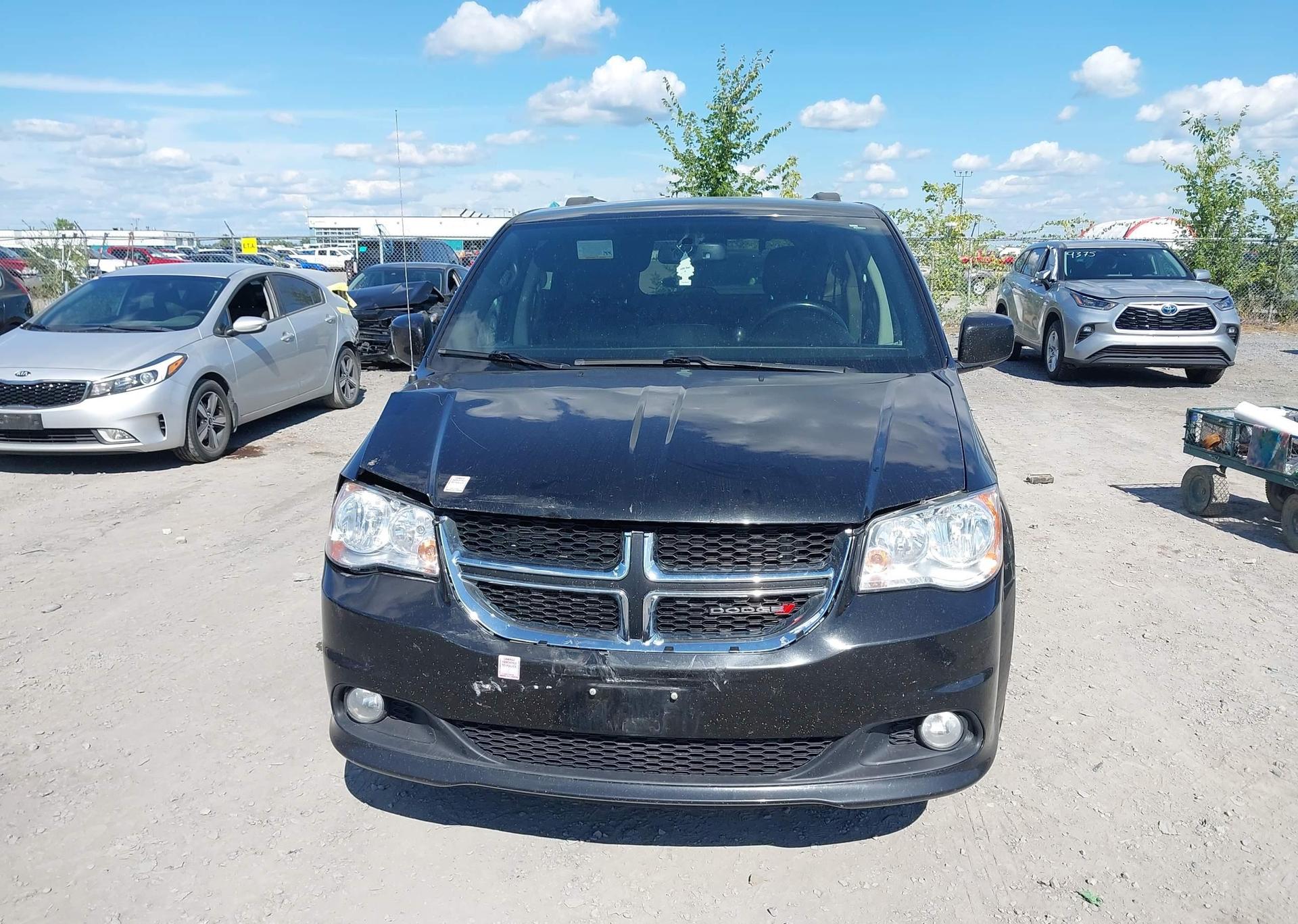 2016 DODGE GRAND CARAVAN SE