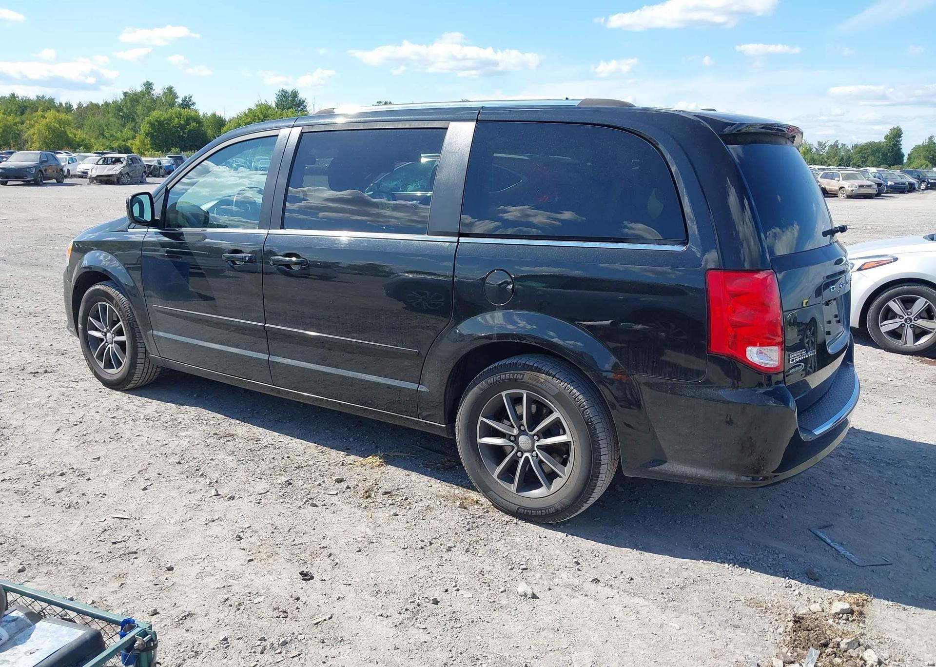 2016 DODGE GRAND CARAVAN SE