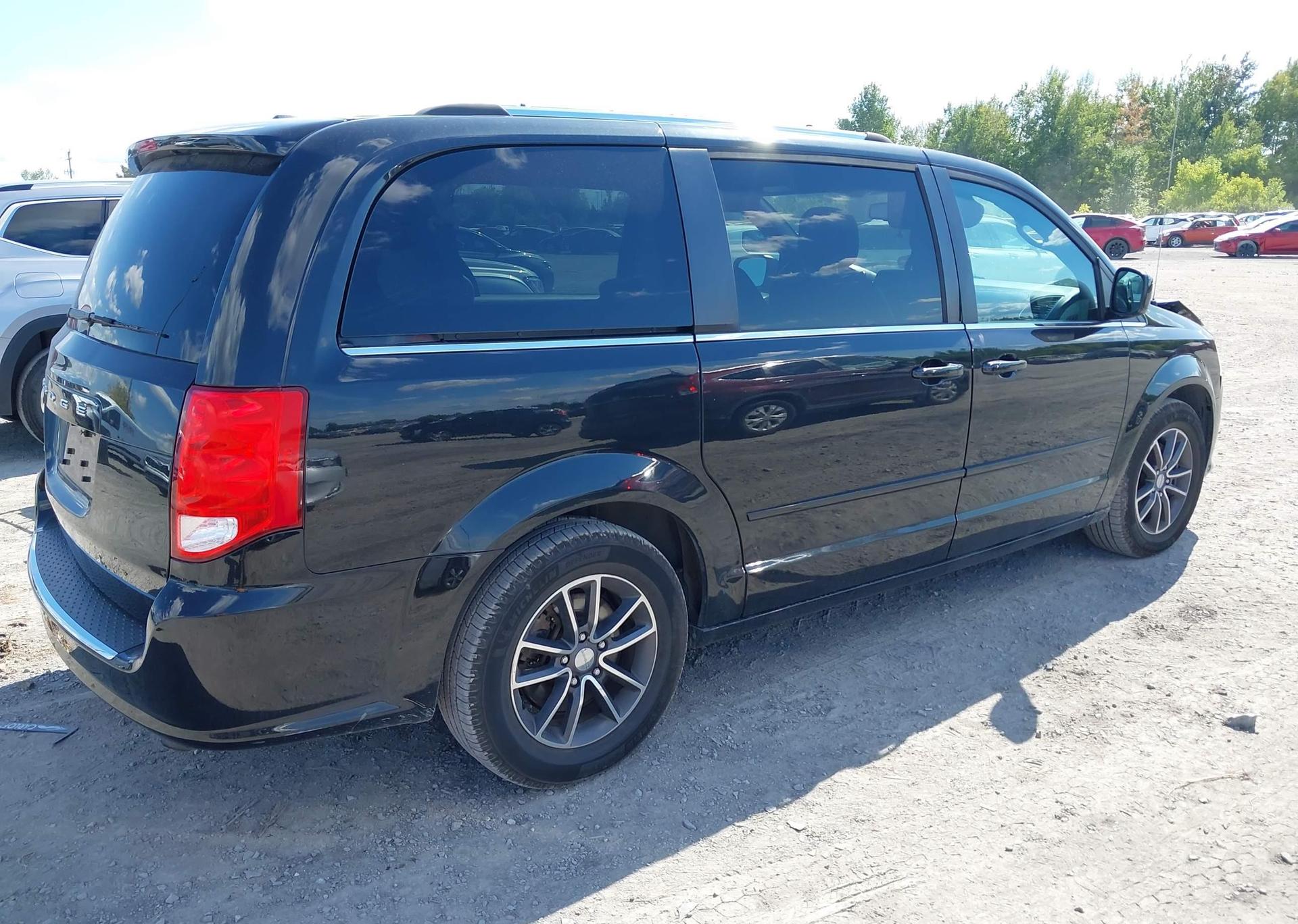 2016 DODGE GRAND CARAVAN SE