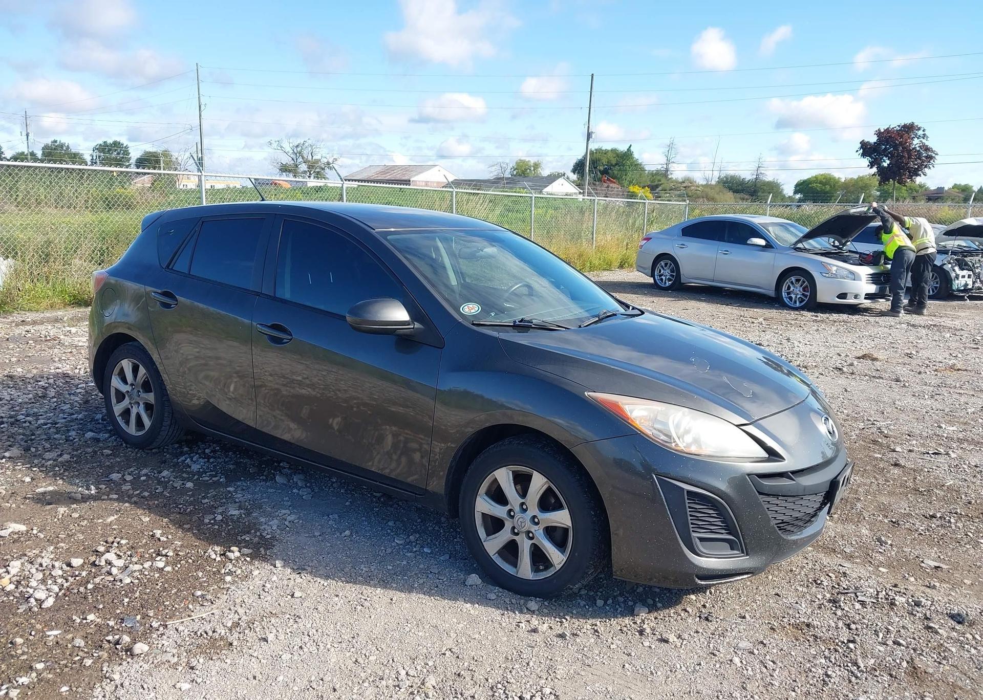 2011 MAZDA 3 I