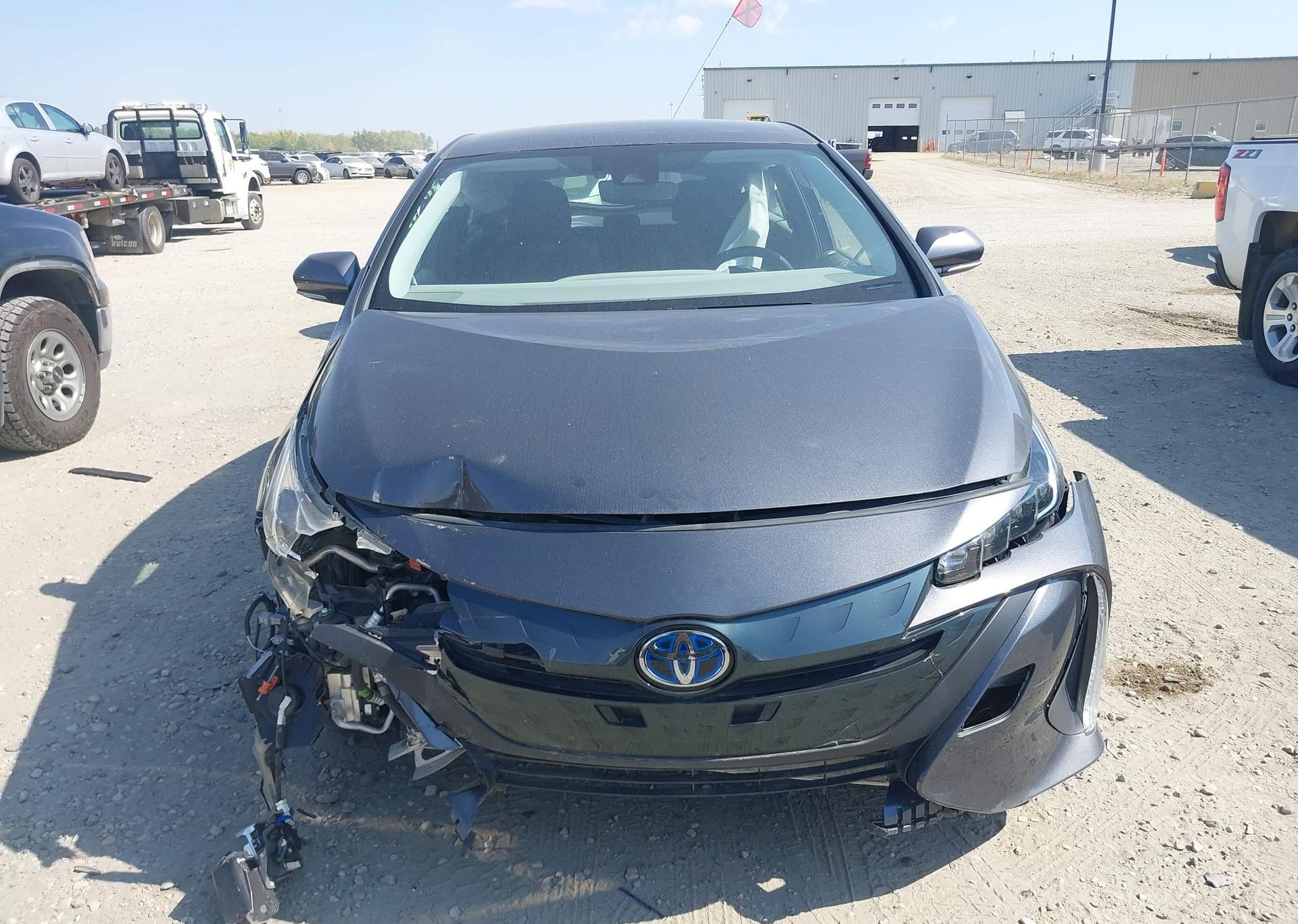 2022 TOYOTA PRIUS PRIME LE