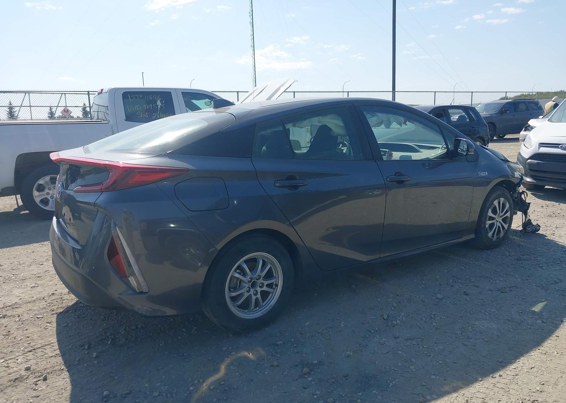 2022 TOYOTA PRIUS PRIME LE