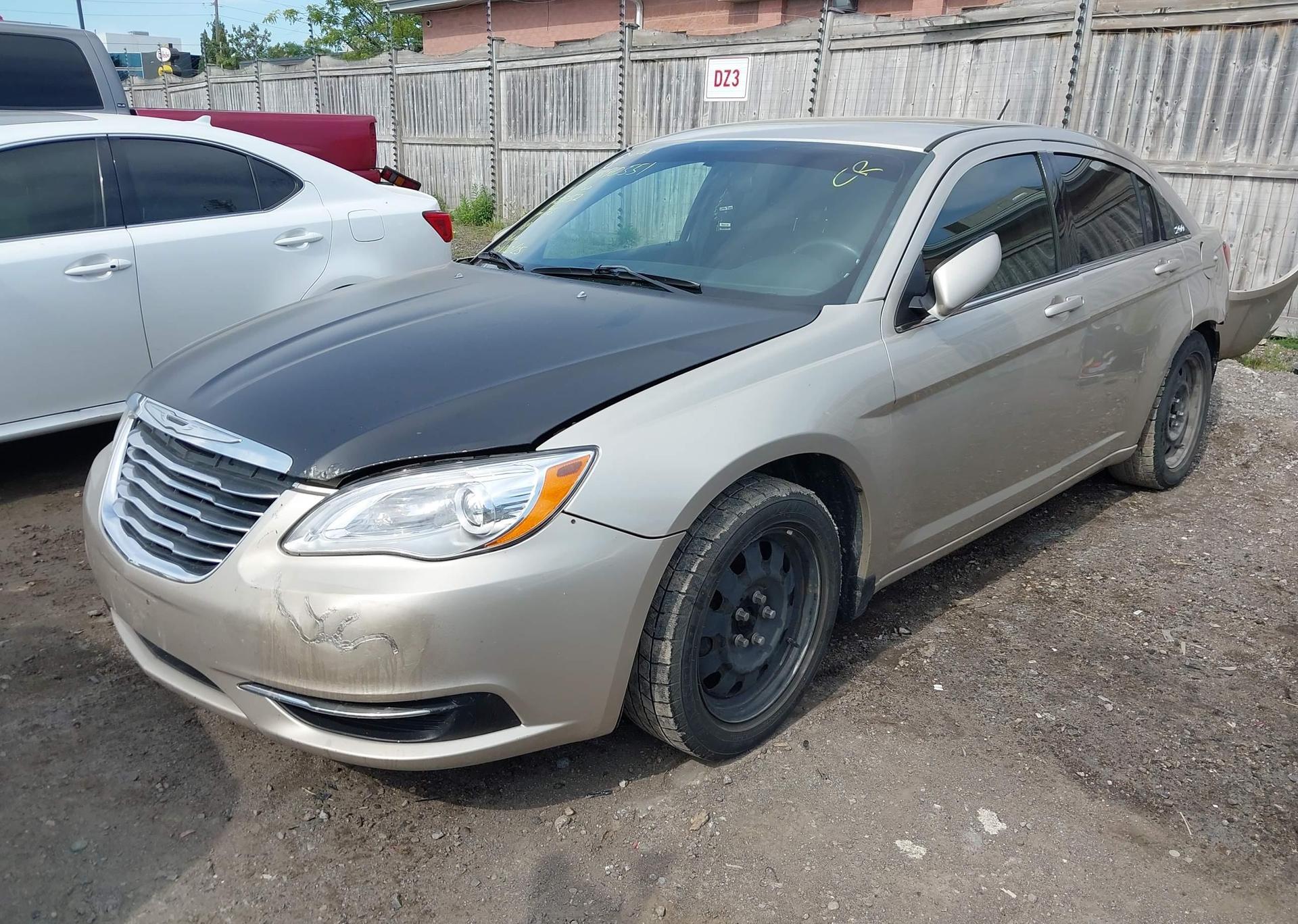 2014 CHRYSLER 200 LX