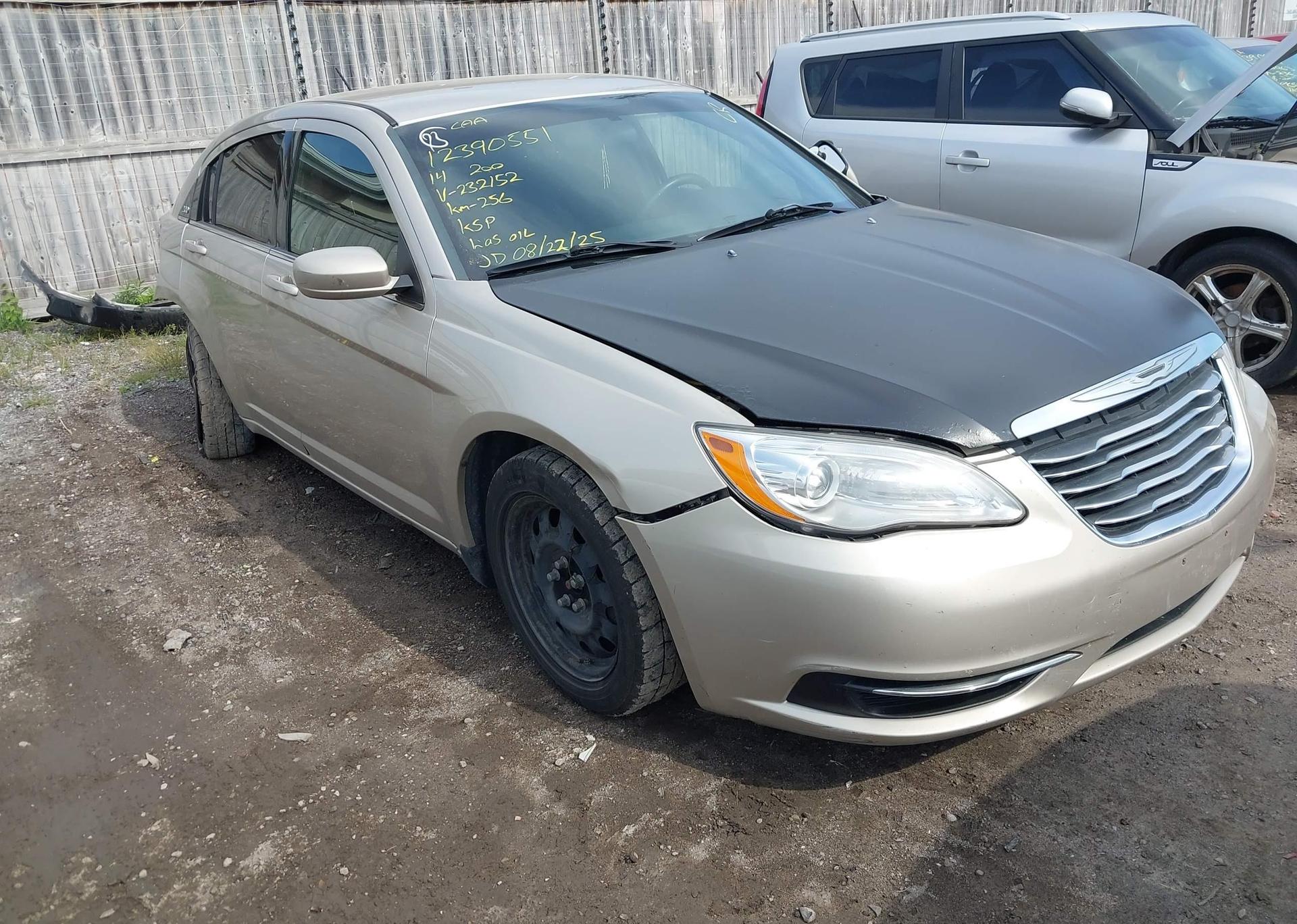 2014 CHRYSLER 200 LX