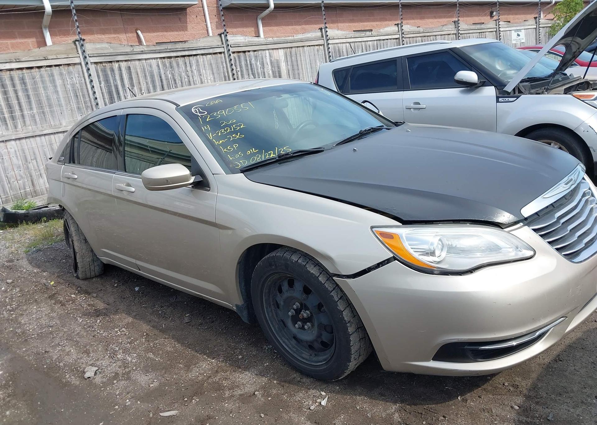 2014 CHRYSLER 200 LX