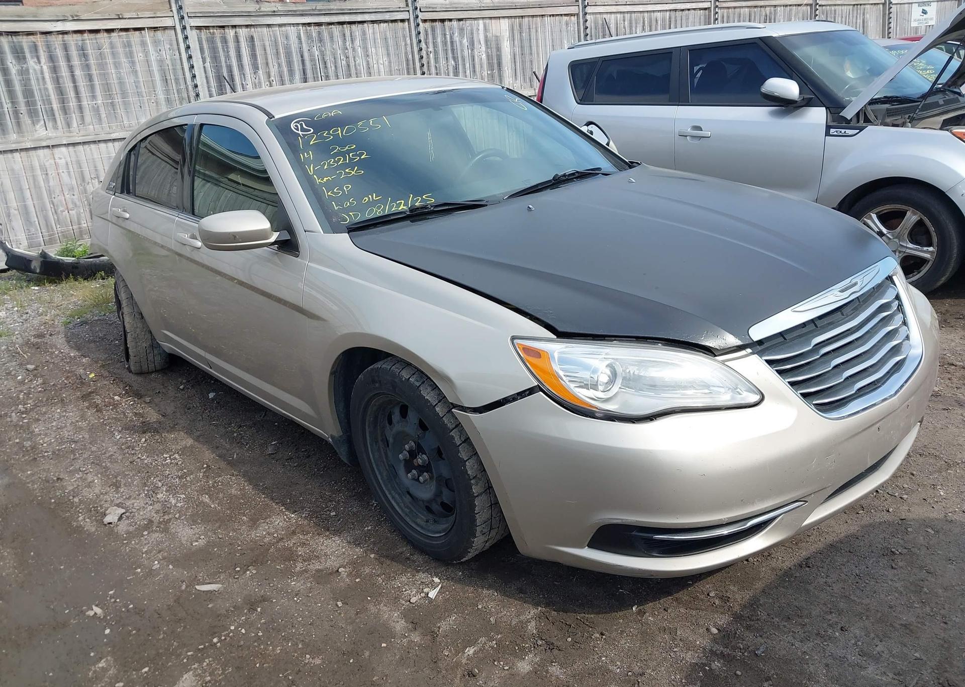 2014 CHRYSLER 200 LX
