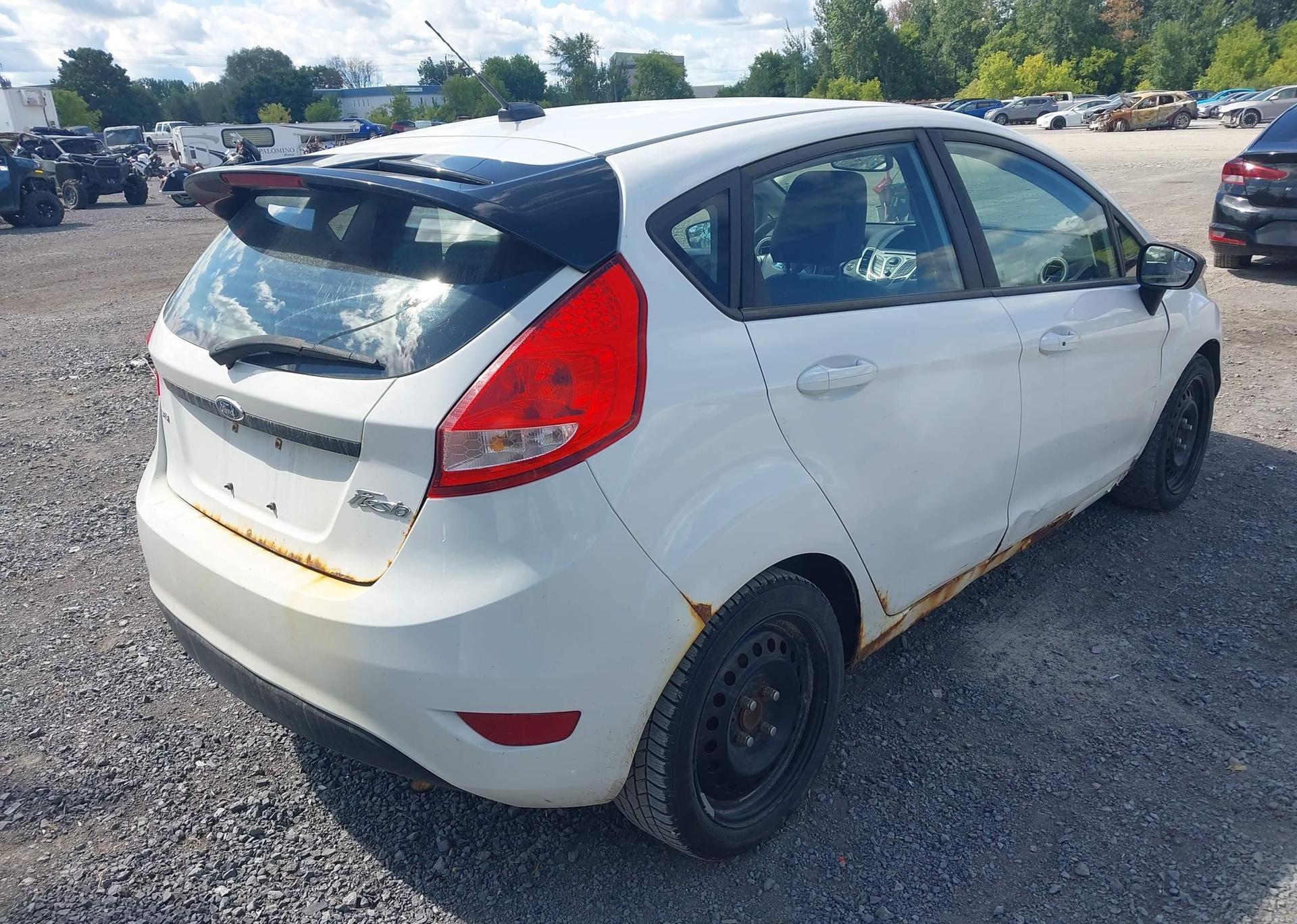 2012 FORD FIESTA SES