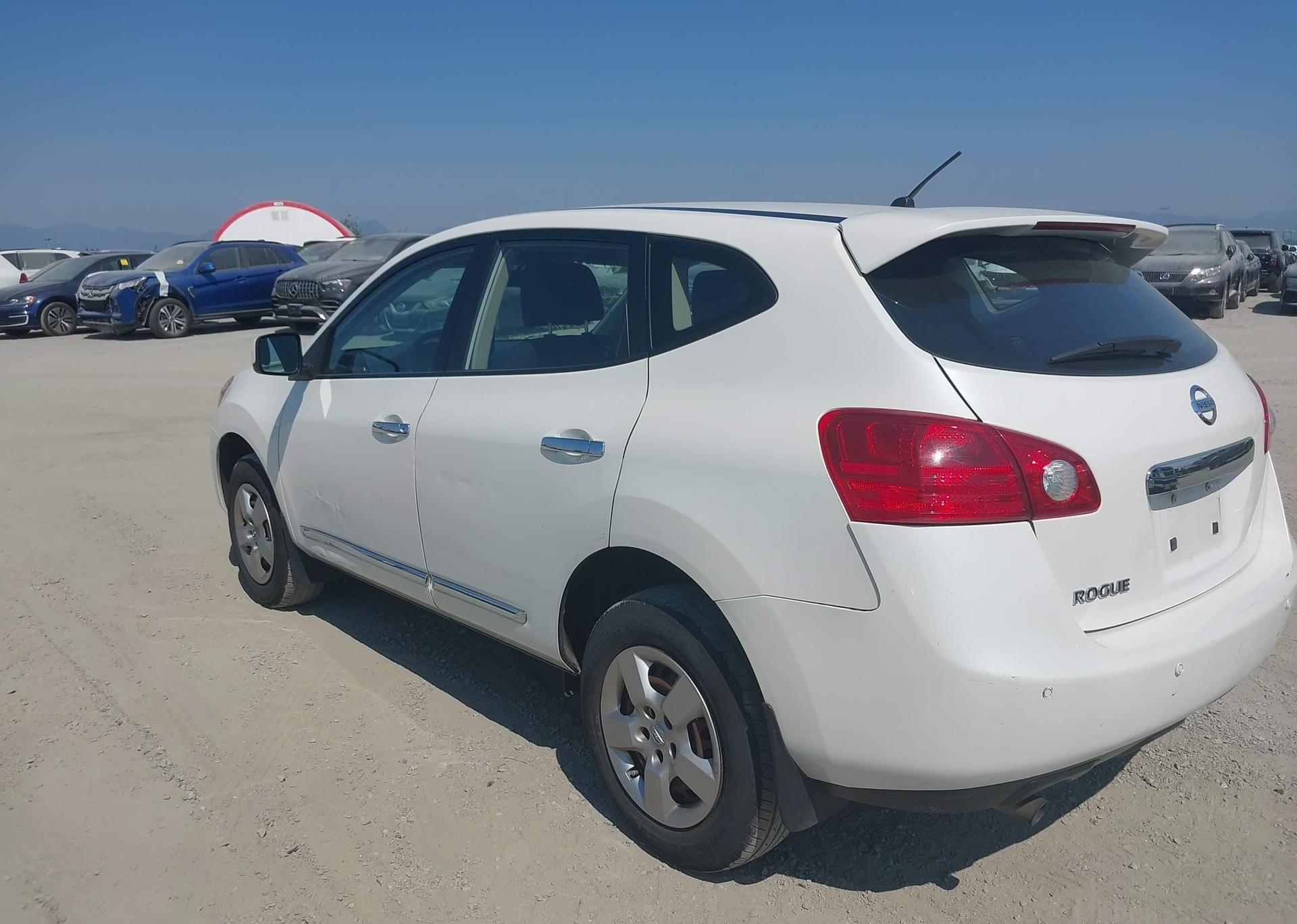 2013 NISSAN ROGUE S