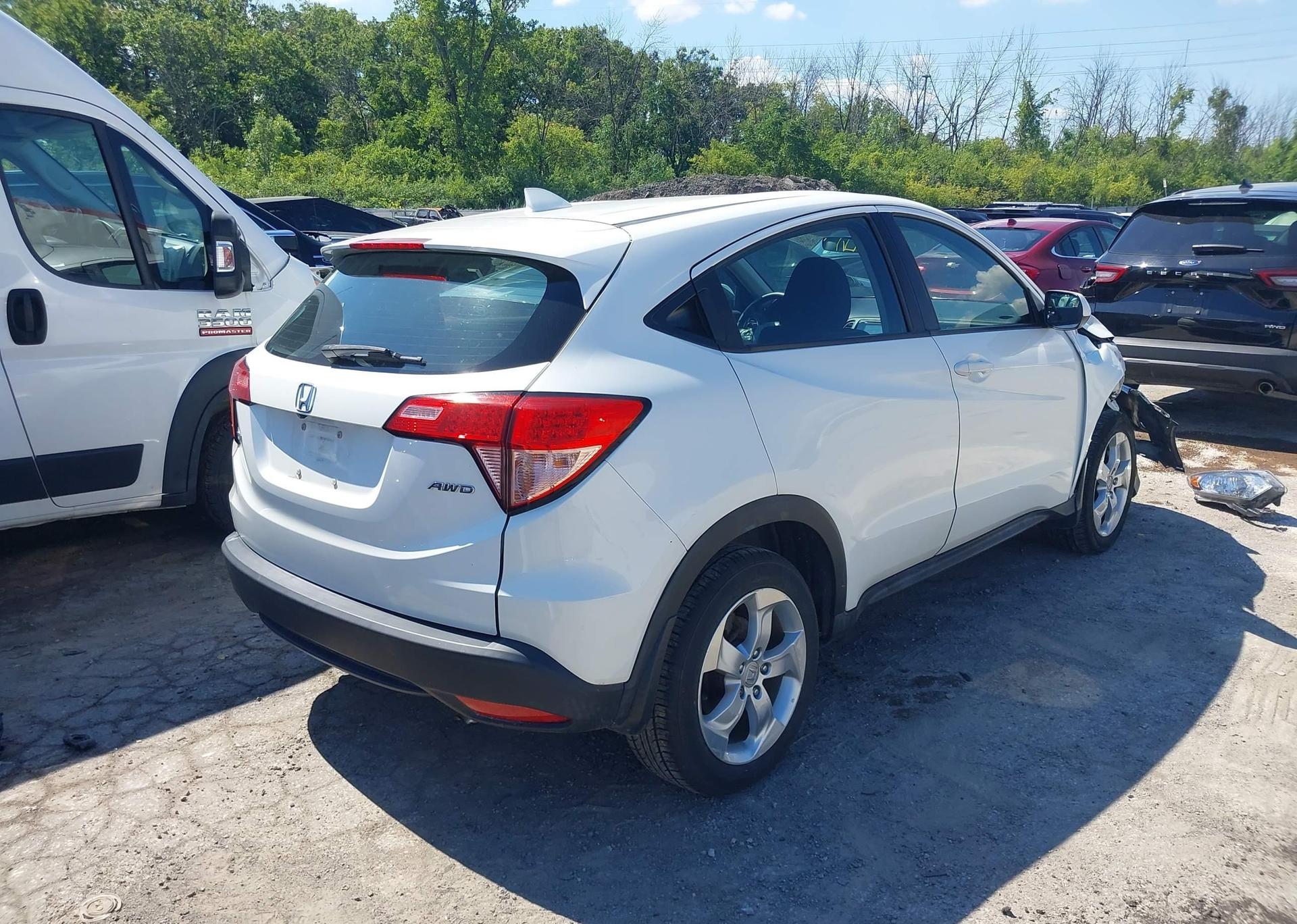 2016 HONDA HR-V LX