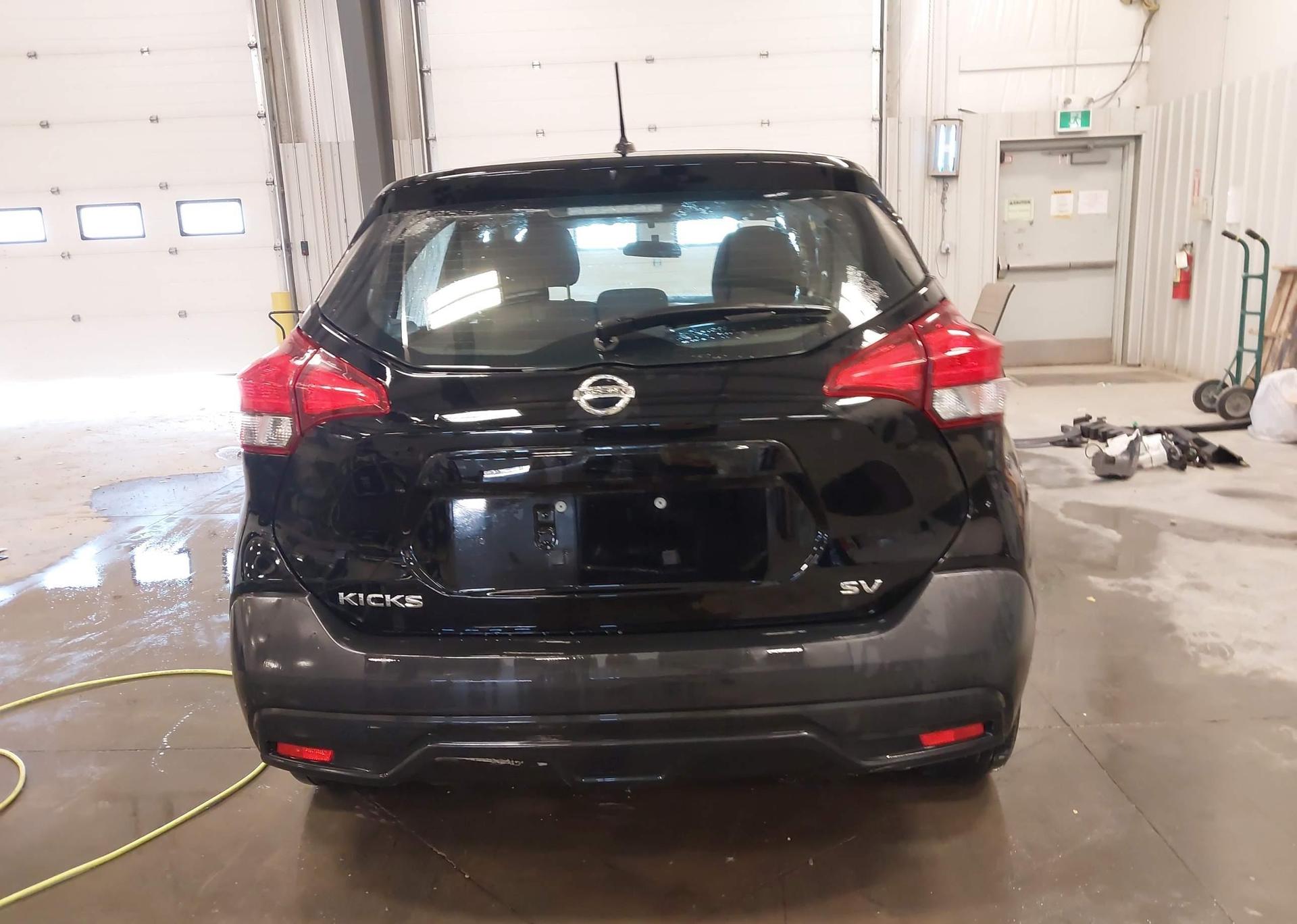 2019 NISSAN KICKS S