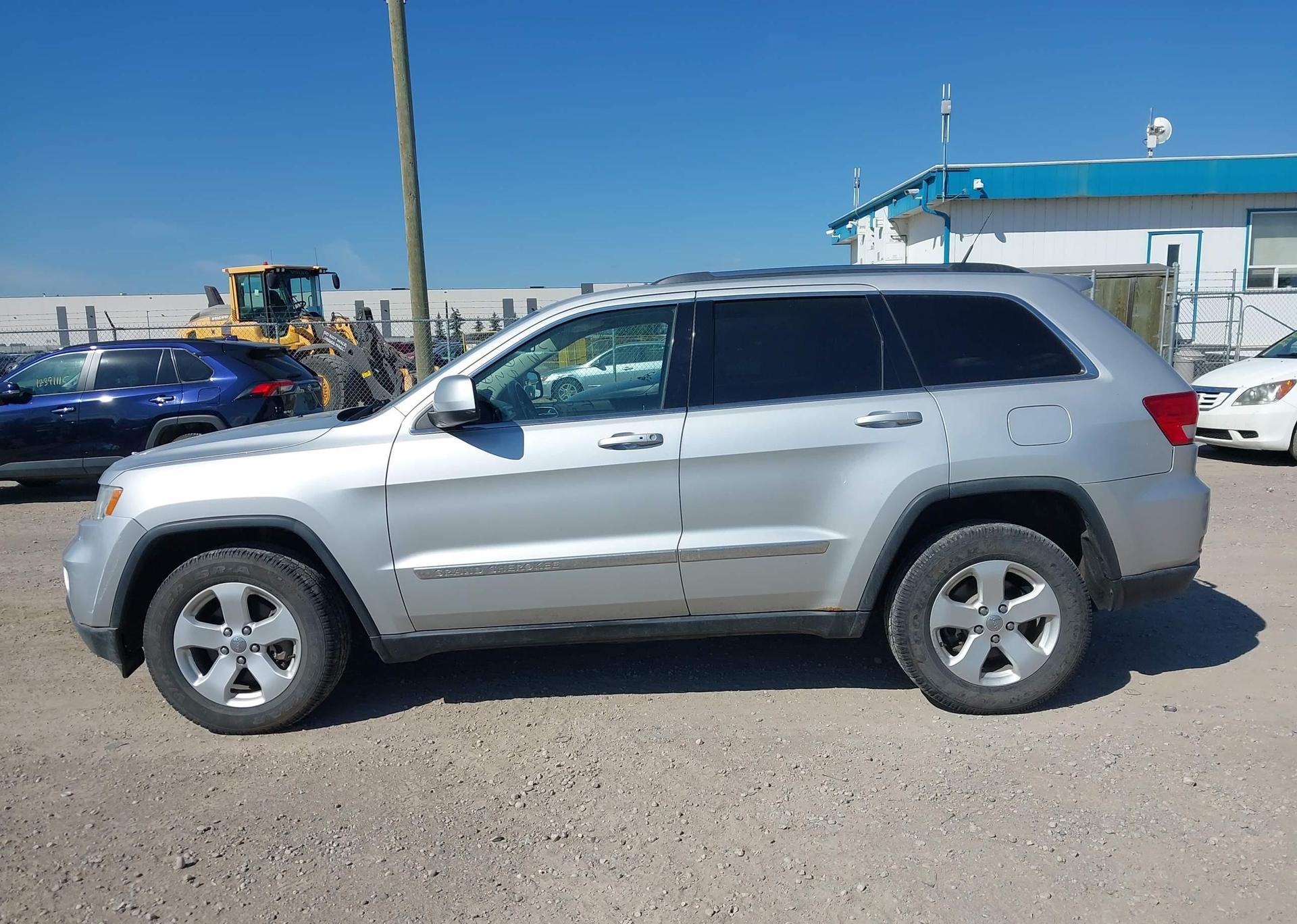 2011 JEEP GRAND CHEROKEE LAREDO