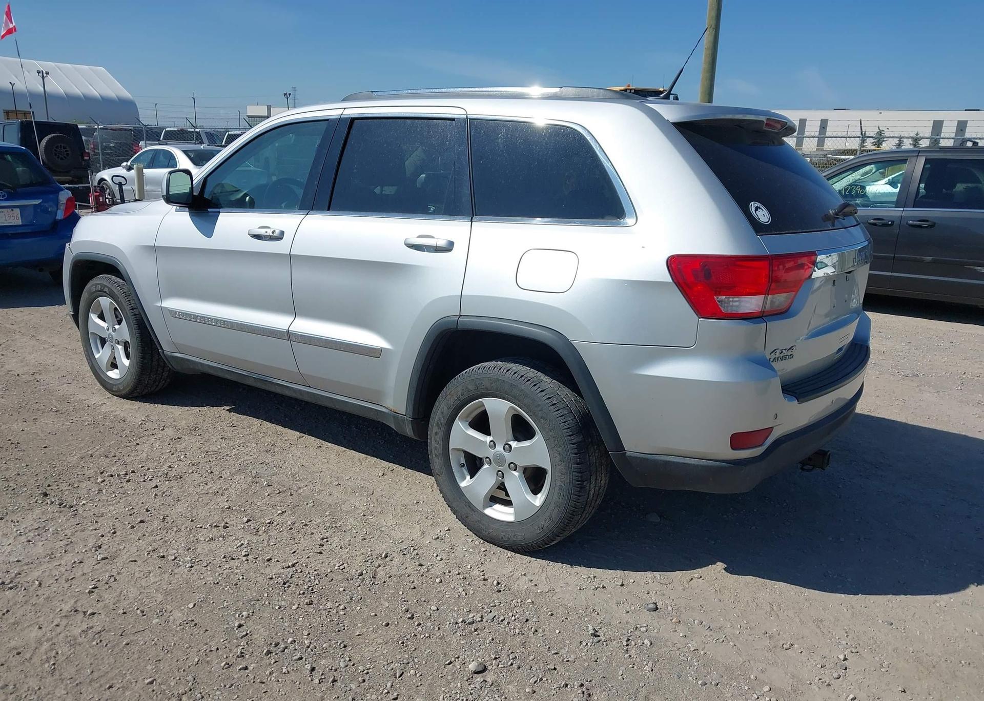 2011 JEEP GRAND CHEROKEE LAREDO