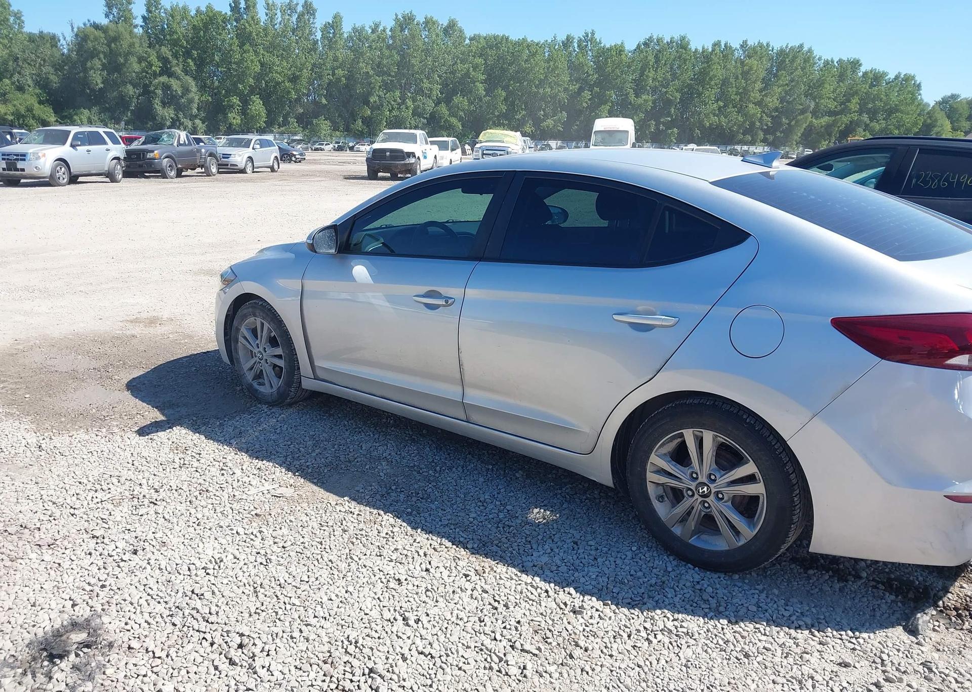 2018 HYUNDAI ELANTRA GL