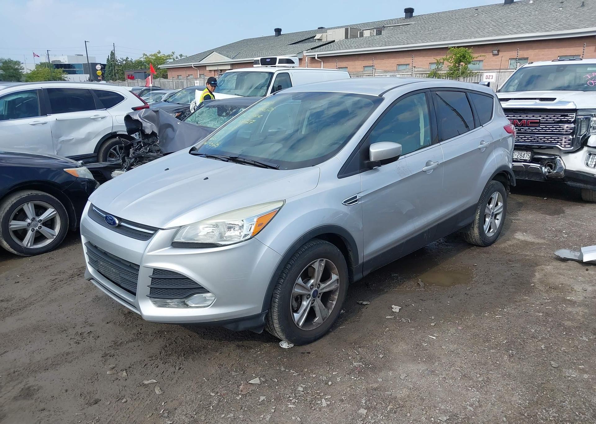 2014 FORD ESCAPE SE