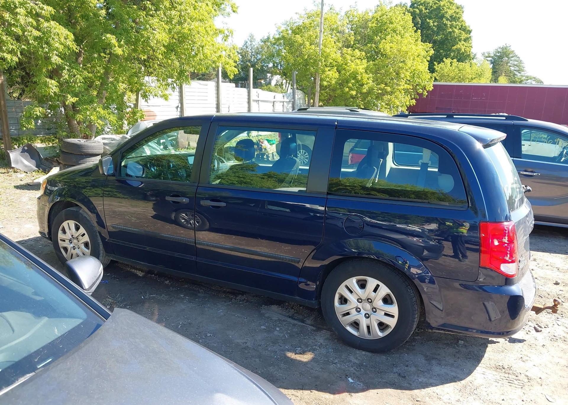 2016 DODGE GRAND CARAVAN SE