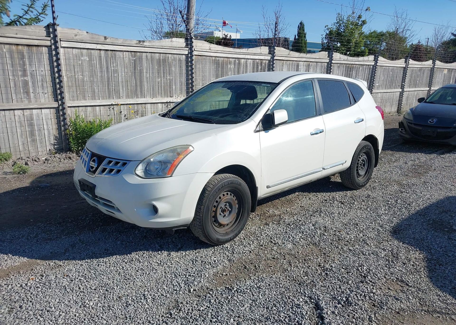 2013 NISSAN ROGUE S