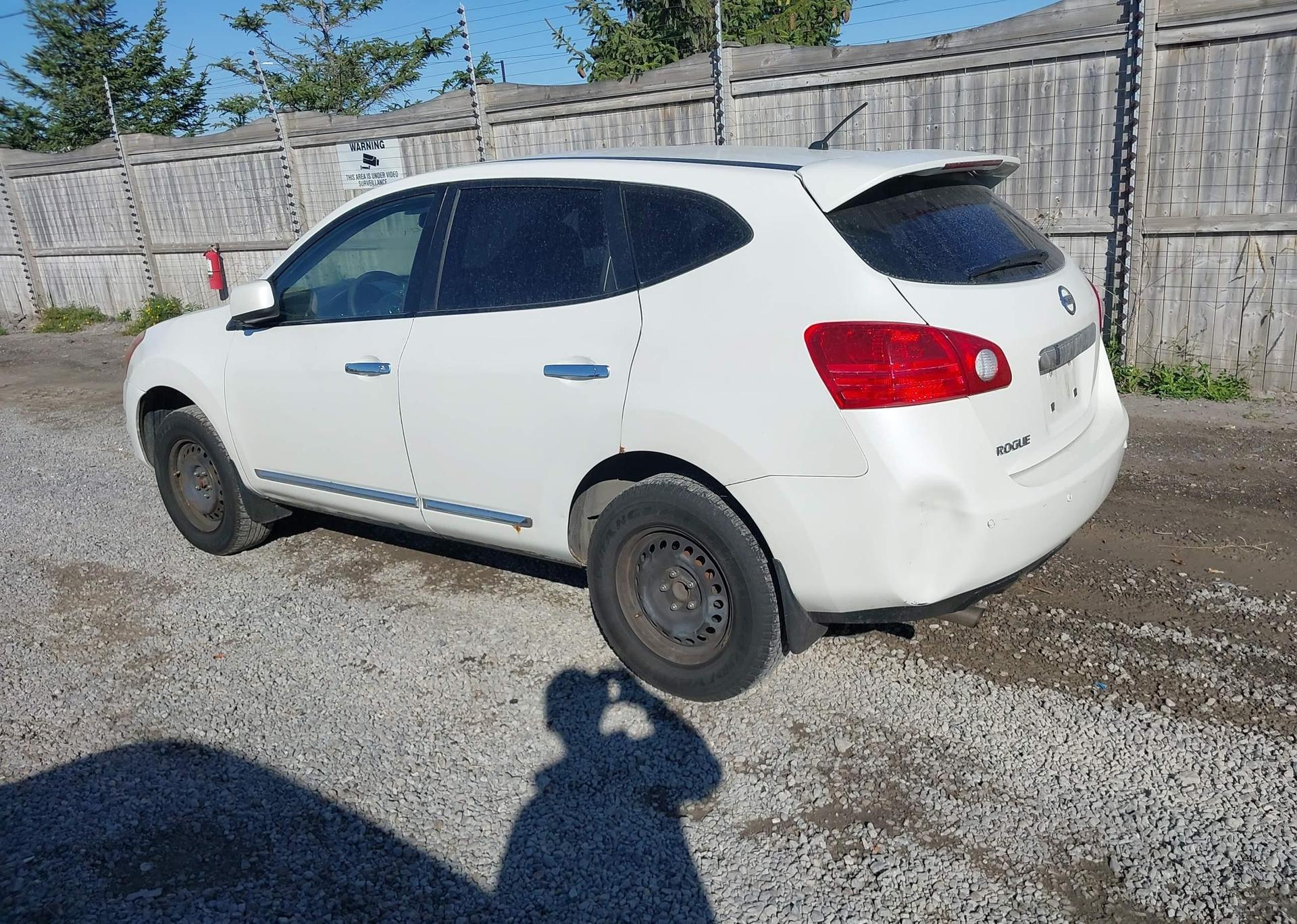 2013 NISSAN ROGUE S