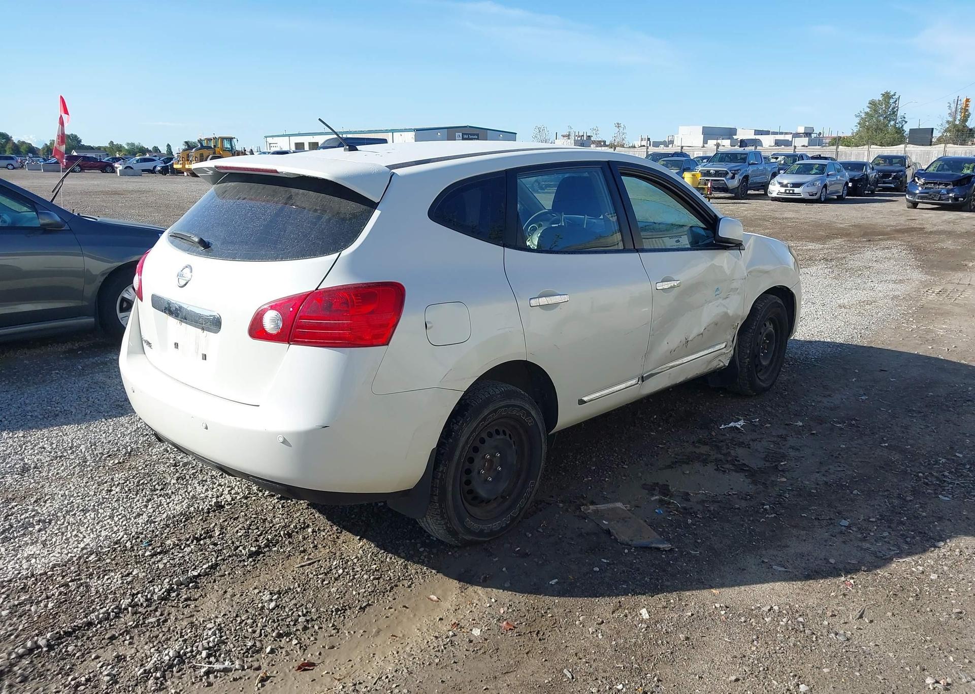 2013 NISSAN ROGUE S