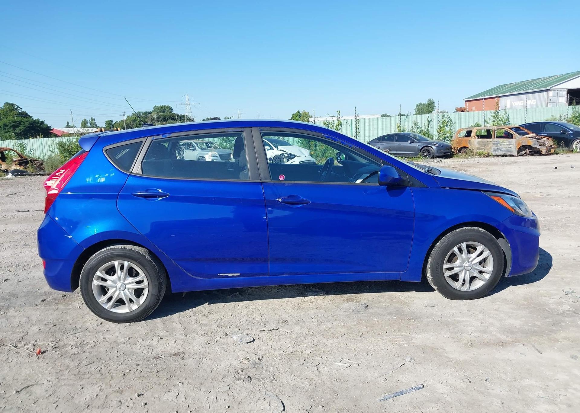 2013 HYUNDAI ACCENT GL