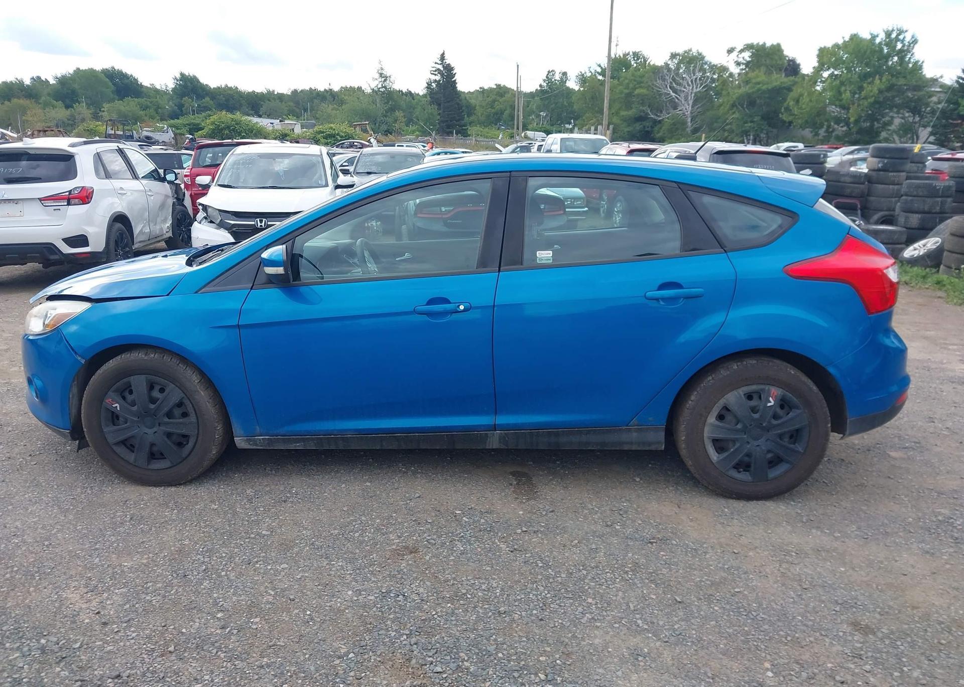 2013 FORD FOCUS SE