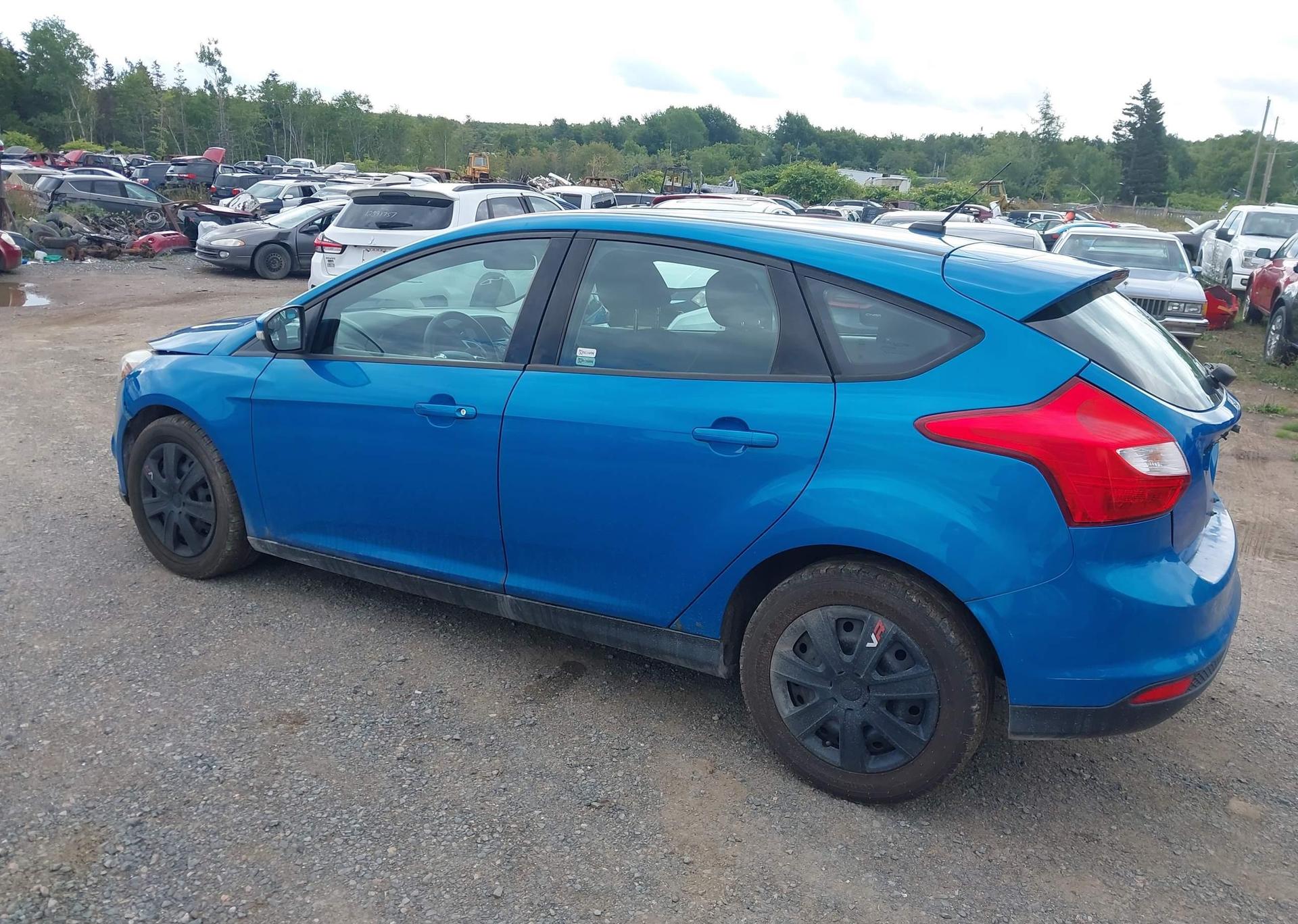 2013 FORD FOCUS SE