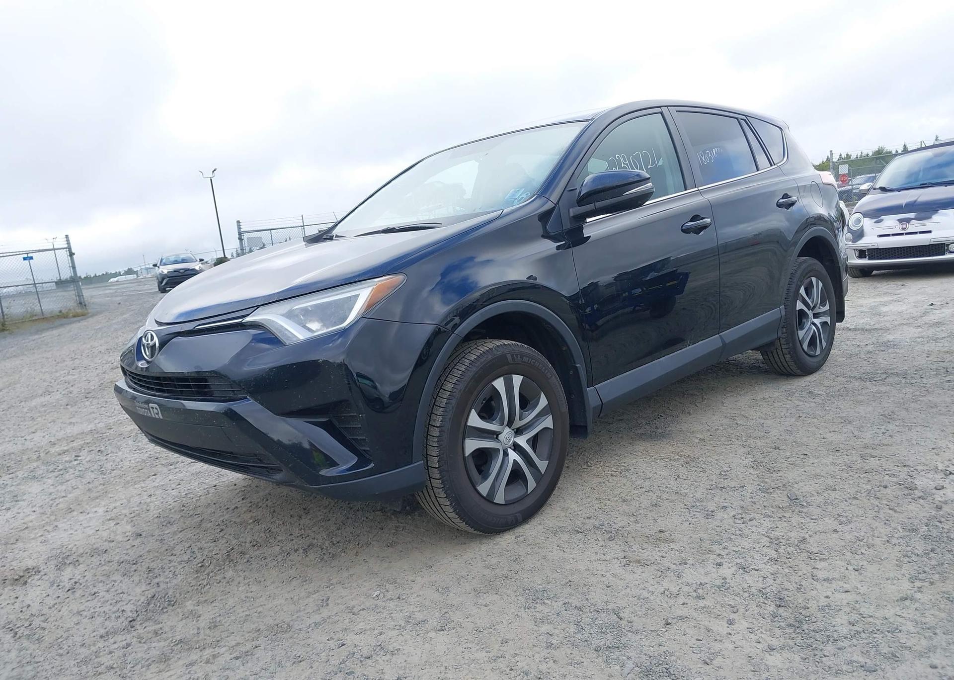 2016 TOYOTA RAV4 LE