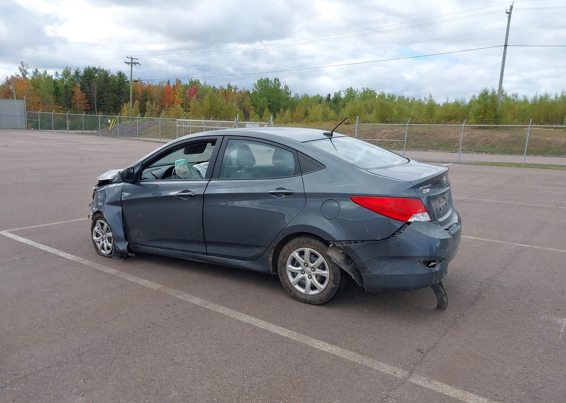 2013 HYUNDAI ACCENT GLS