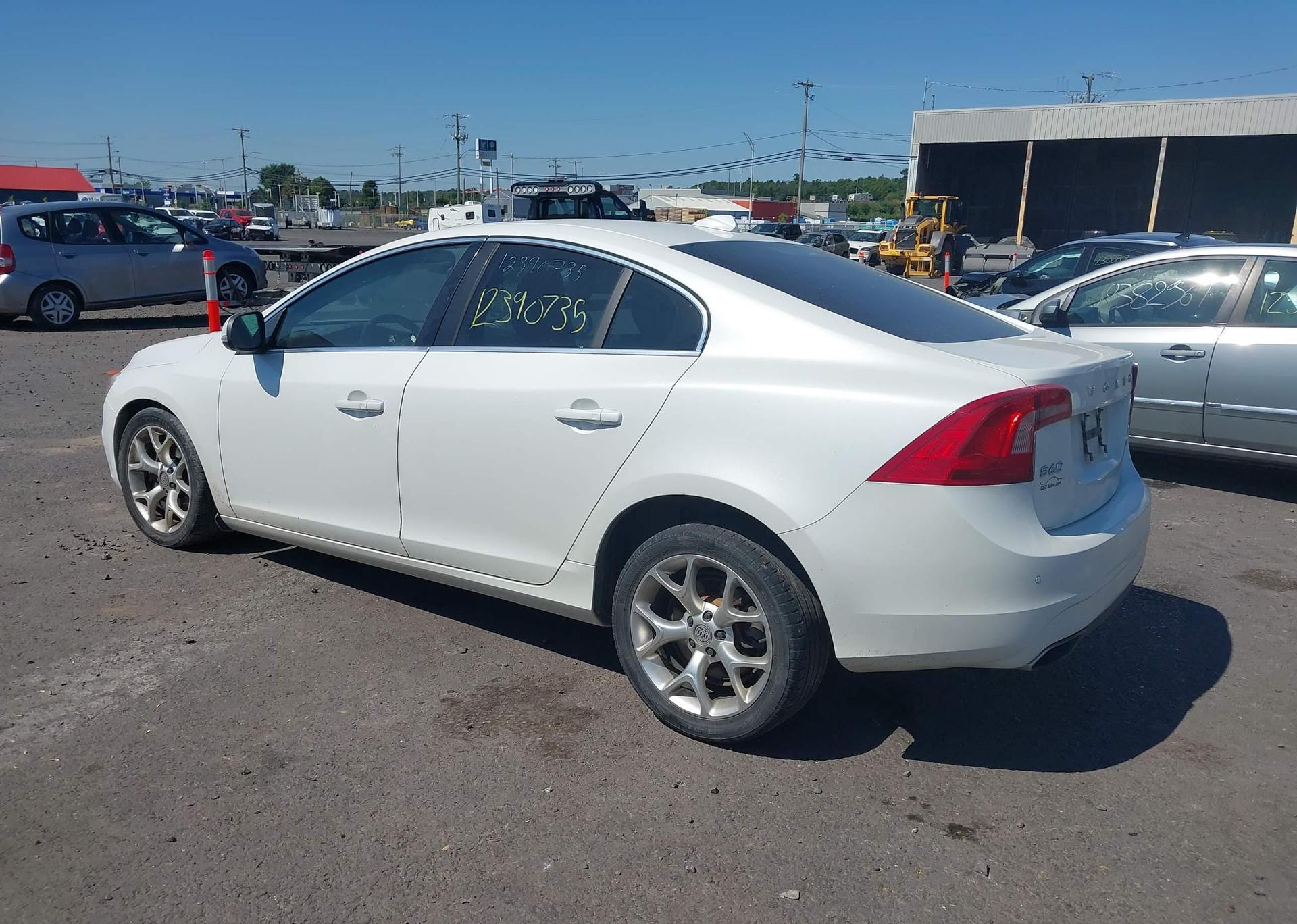 2014 VOLVO S60 T5