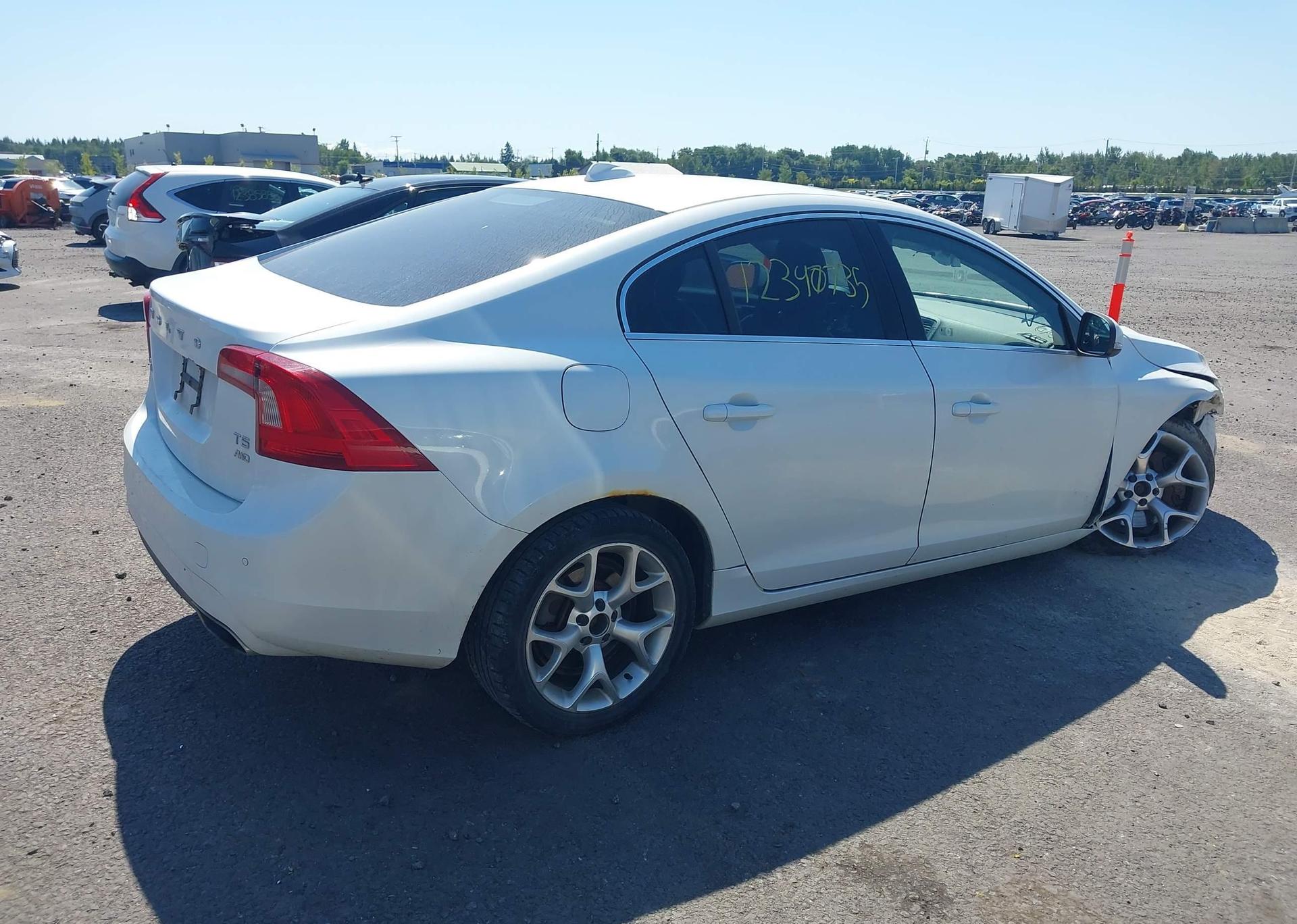 2014 VOLVO S60 T5