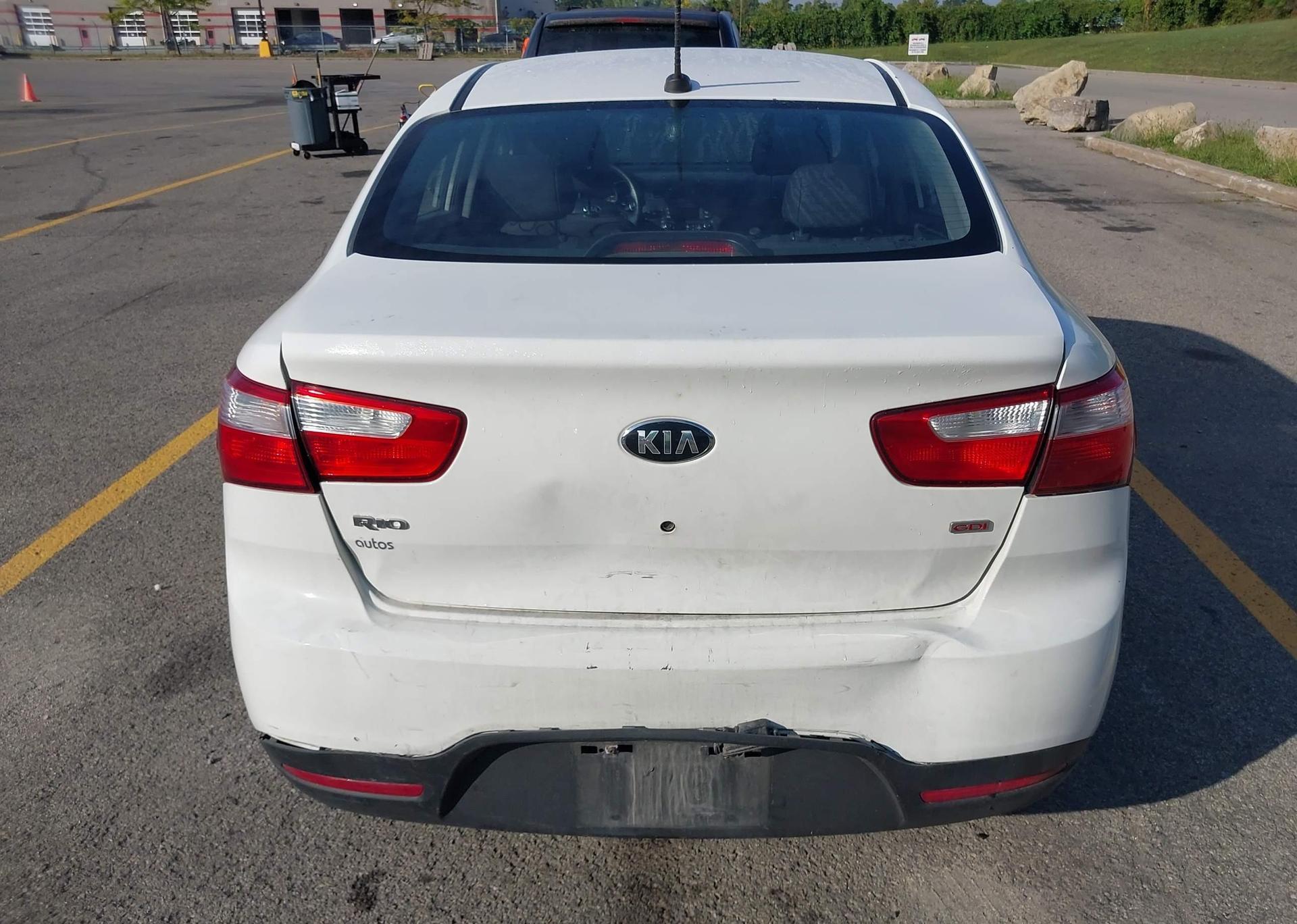 2015 KIA RIO