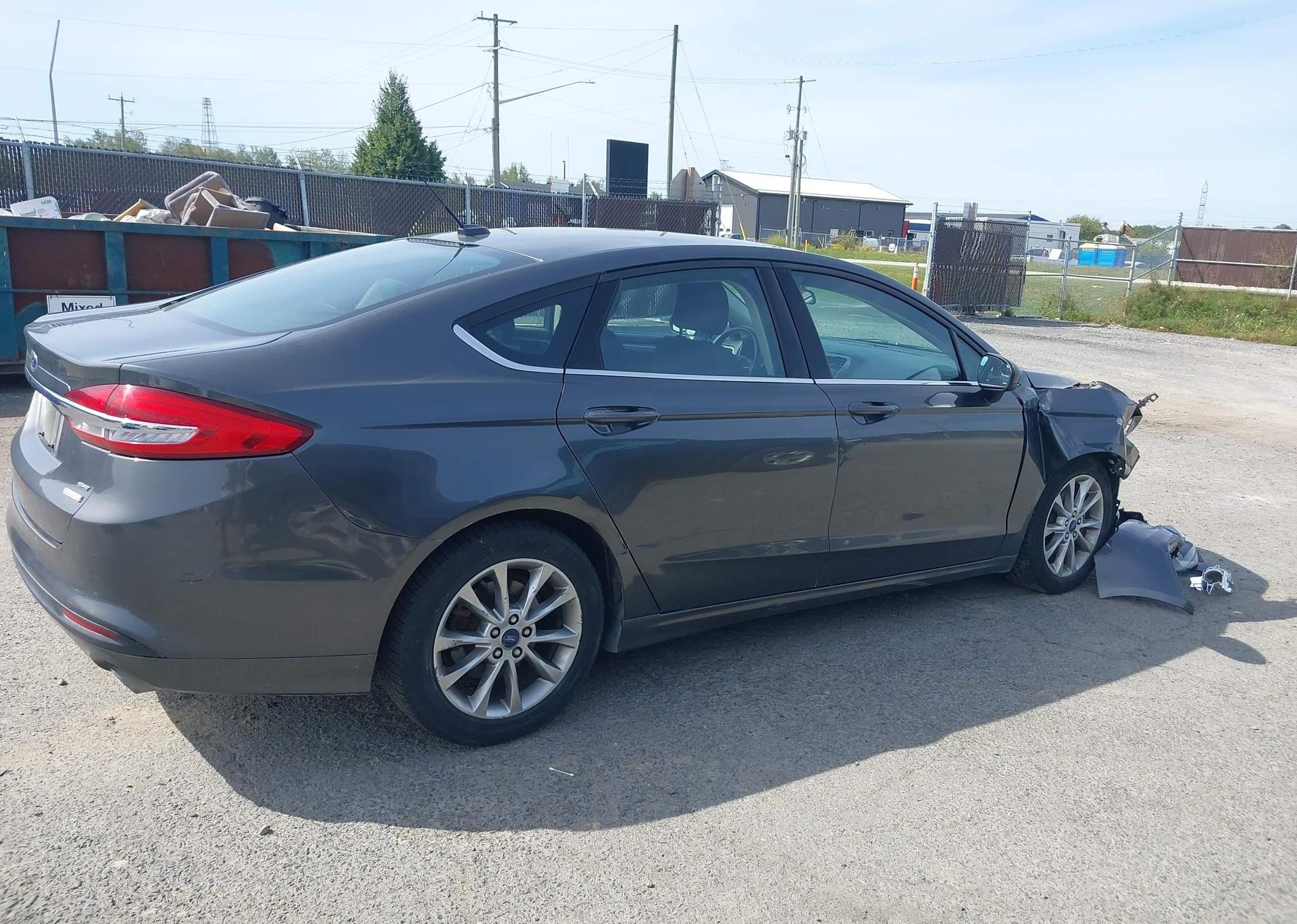 2017 FORD FUSION SE