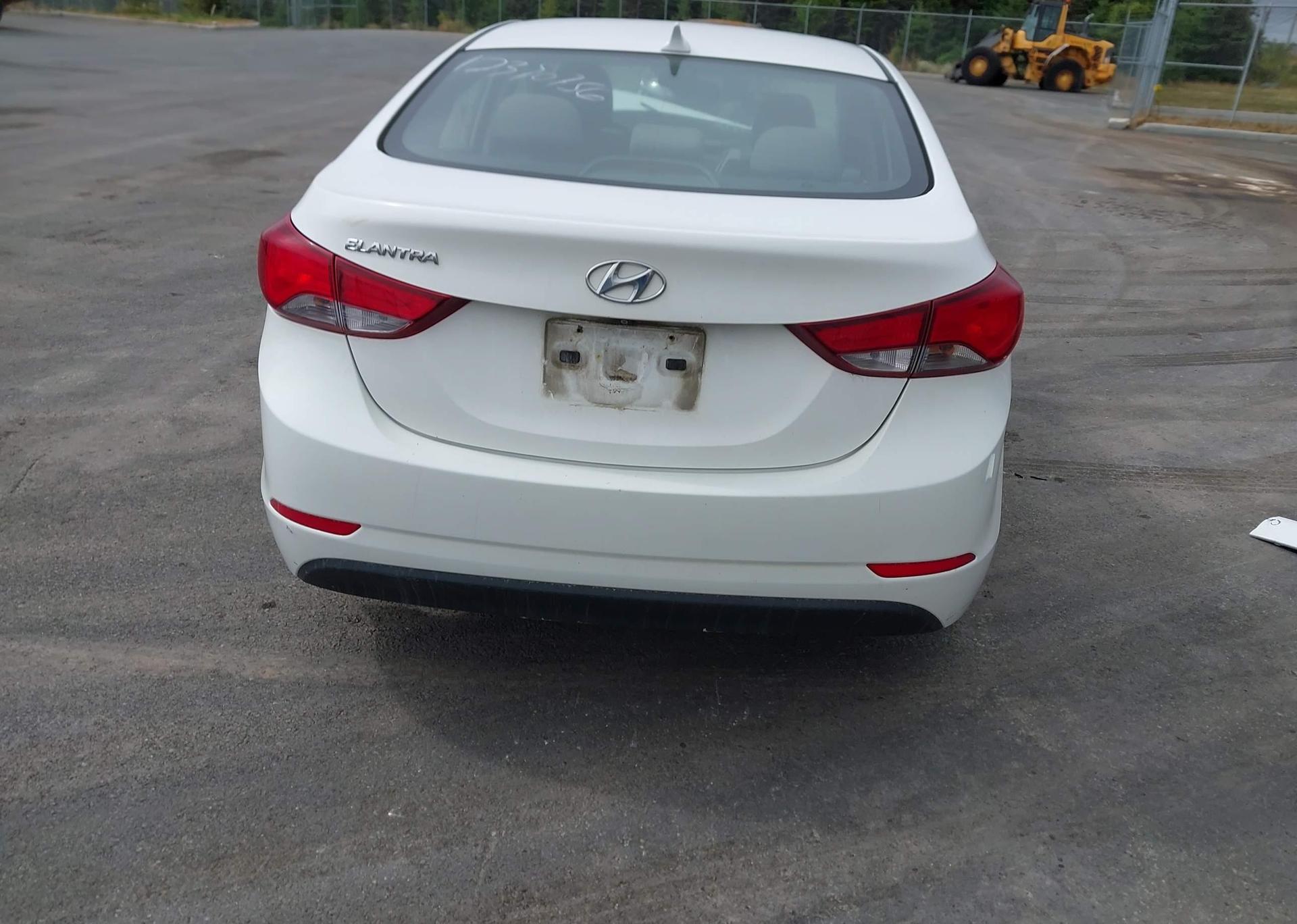 2014 HYUNDAI ELANTRA SE