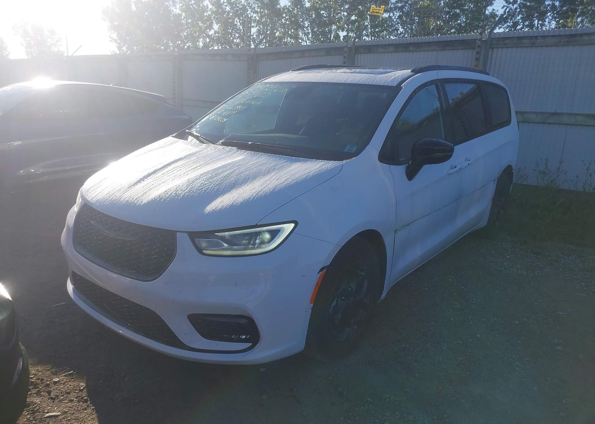 2025 CHRYSLER PACIFICA LIMITED
