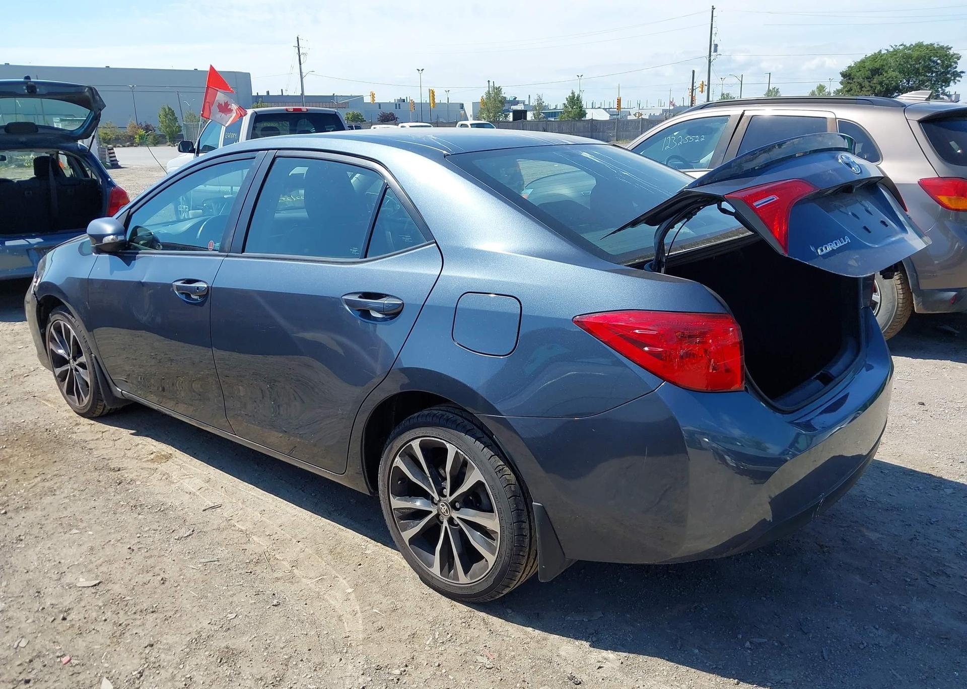 2017 TOYOTA COROLLA SE