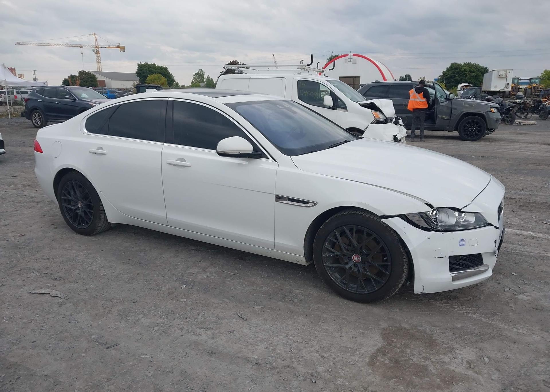 2018 JAGUAR XF 25T PREMIUM