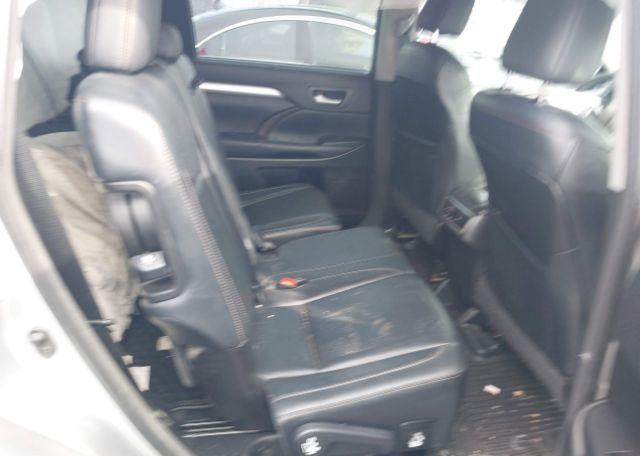 2016 TOYOTA highlander xle
