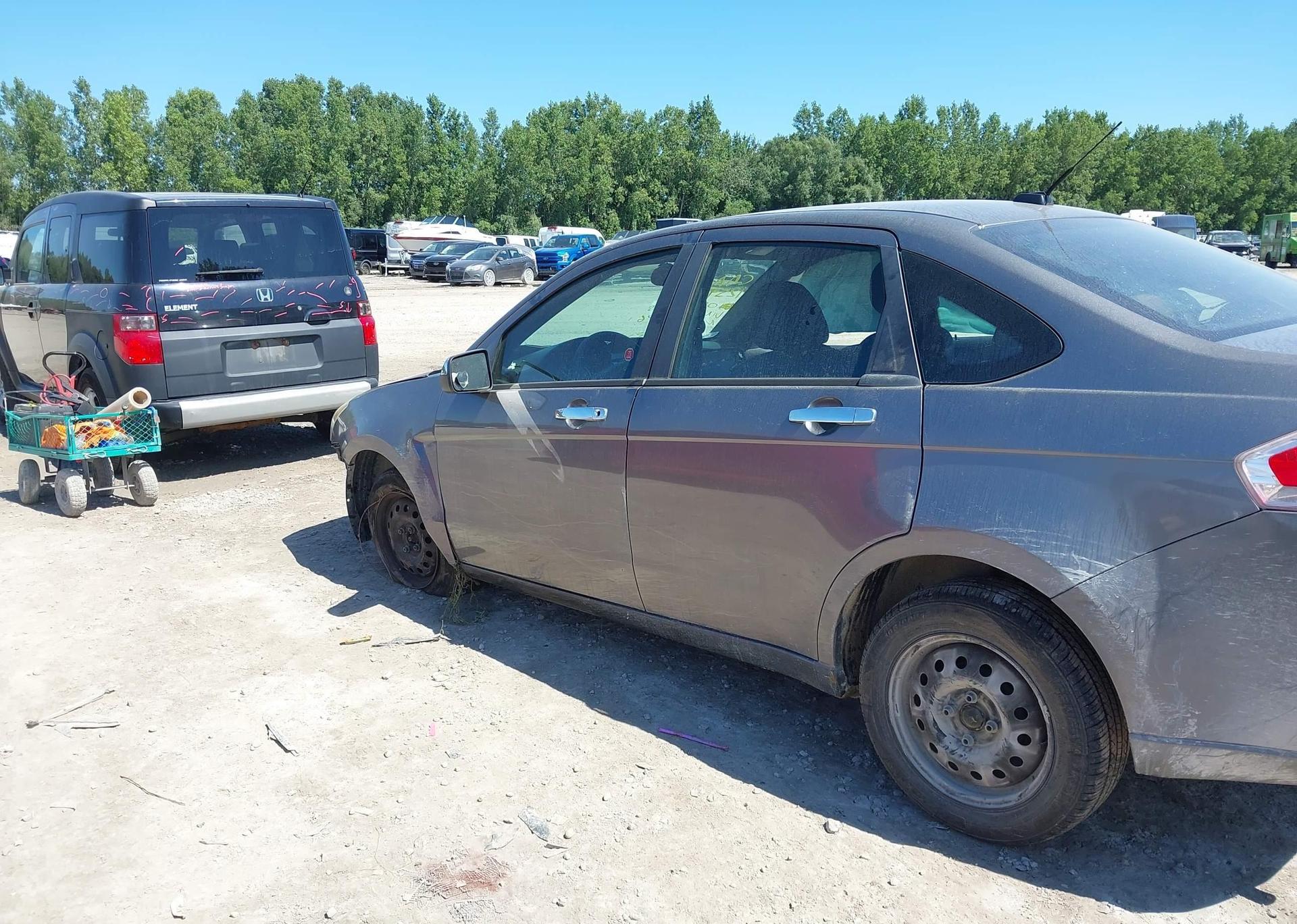 2009 FORD FOCUS SE