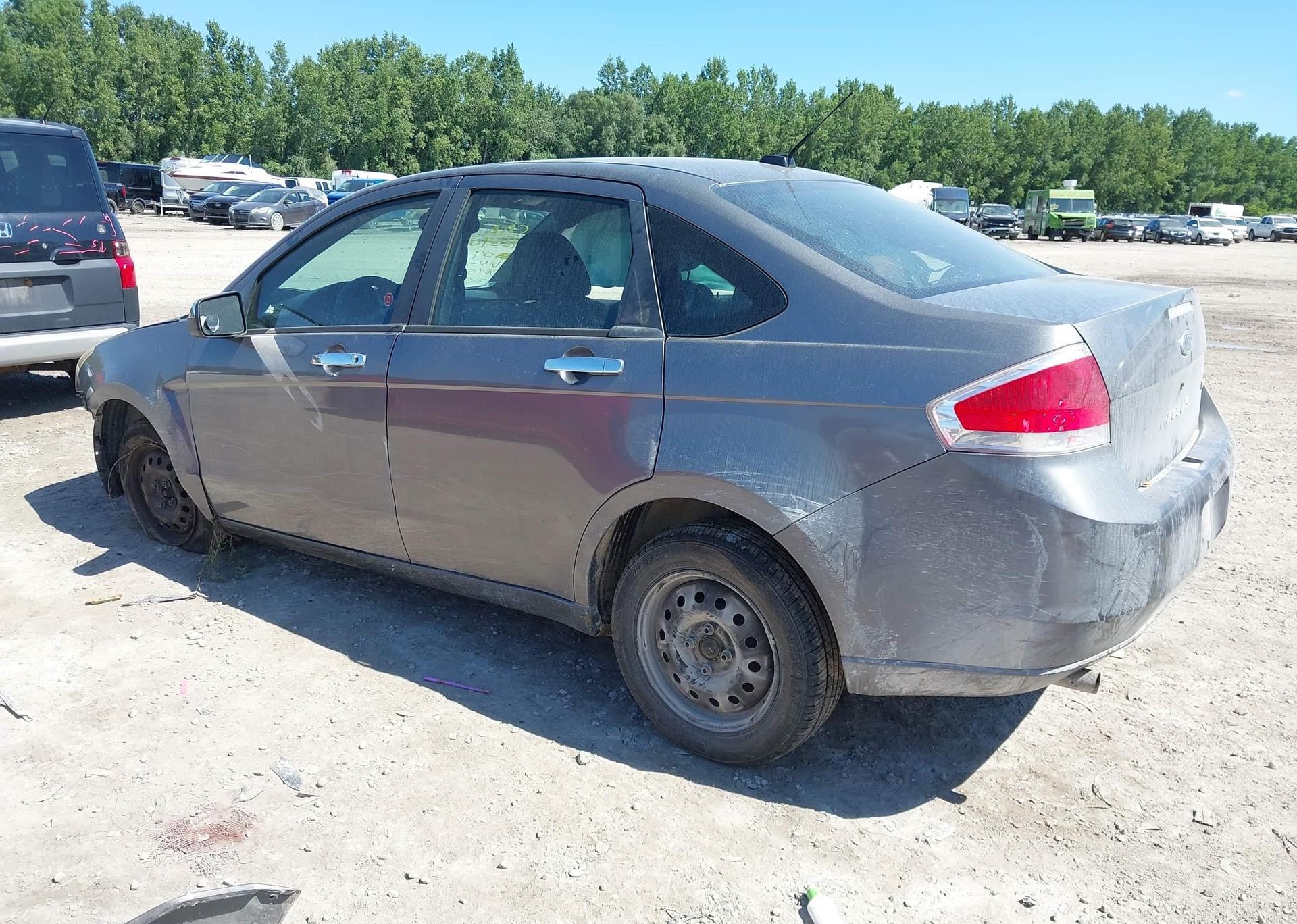 2009 FORD FOCUS SE