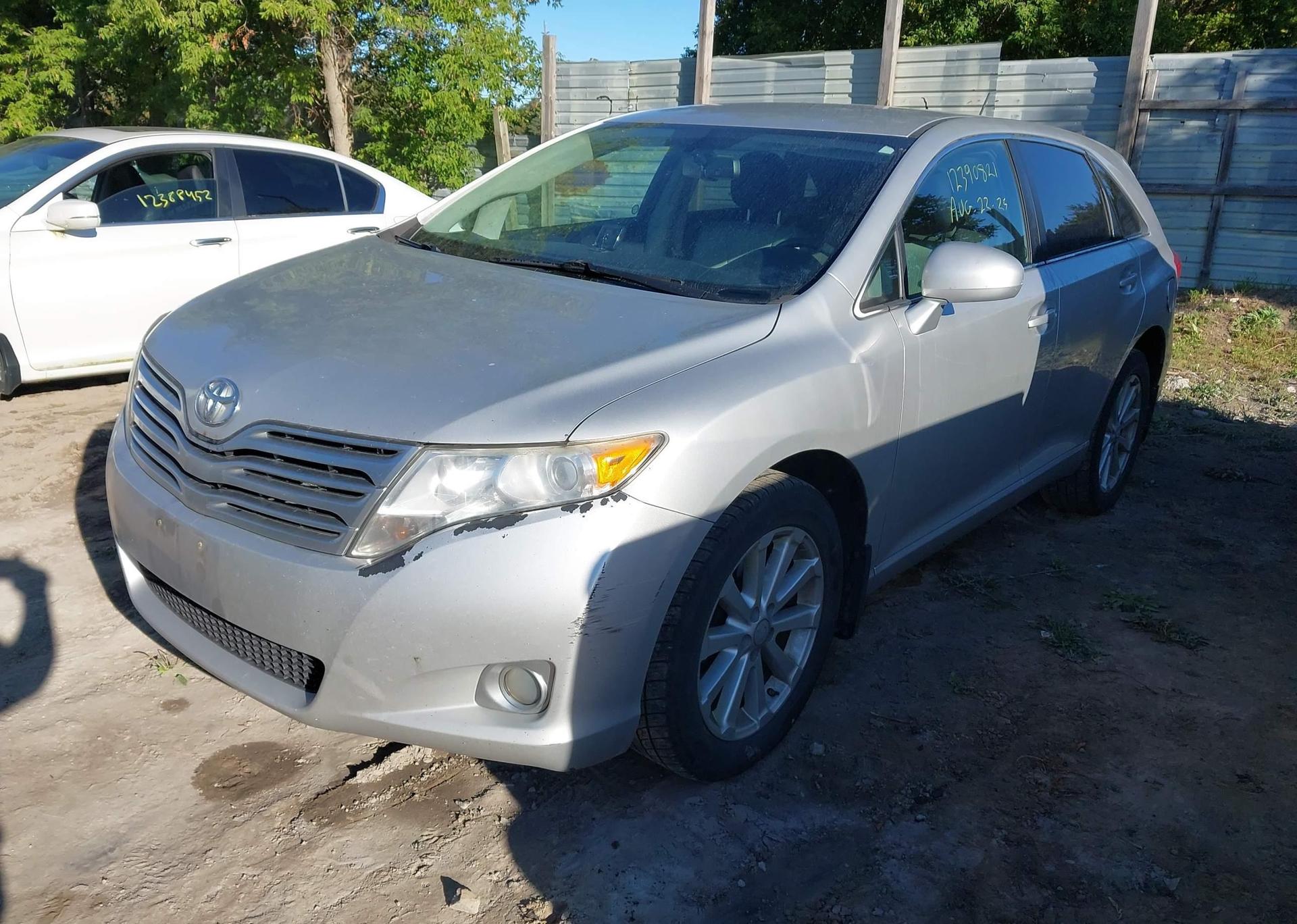 2010 TOYOTA VENZA