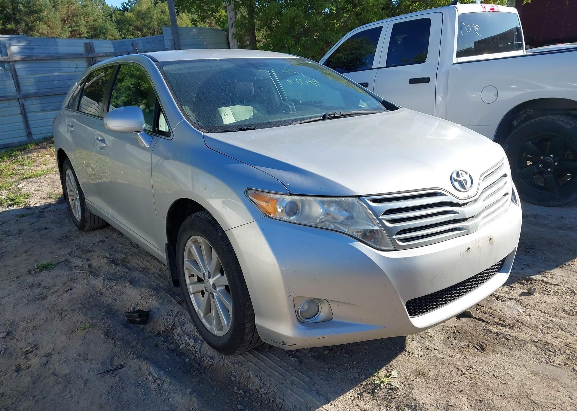 2010 TOYOTA VENZA