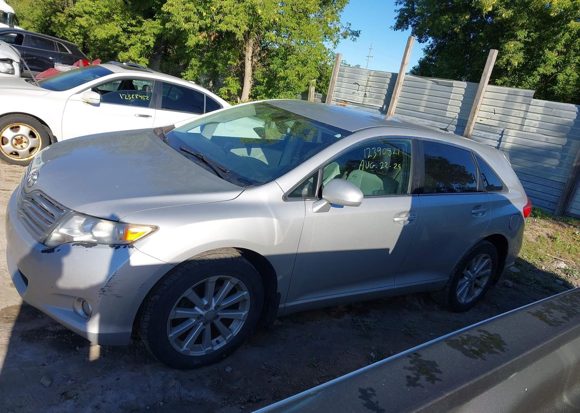 2010 TOYOTA VENZA
